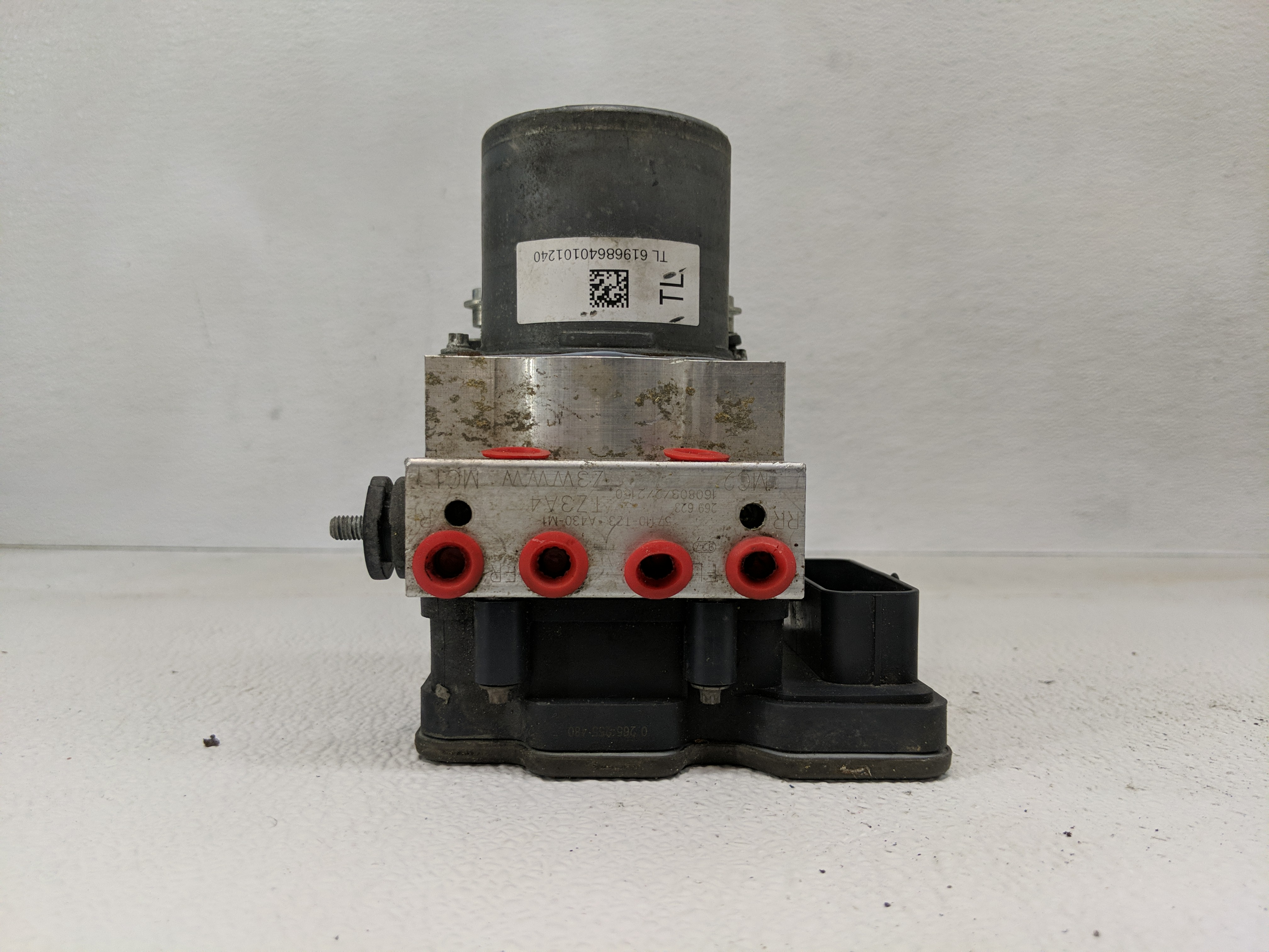 2017-2018 Acura Tlx Abs Pump Control Module 1171121 - Oemusedautoparts1.com