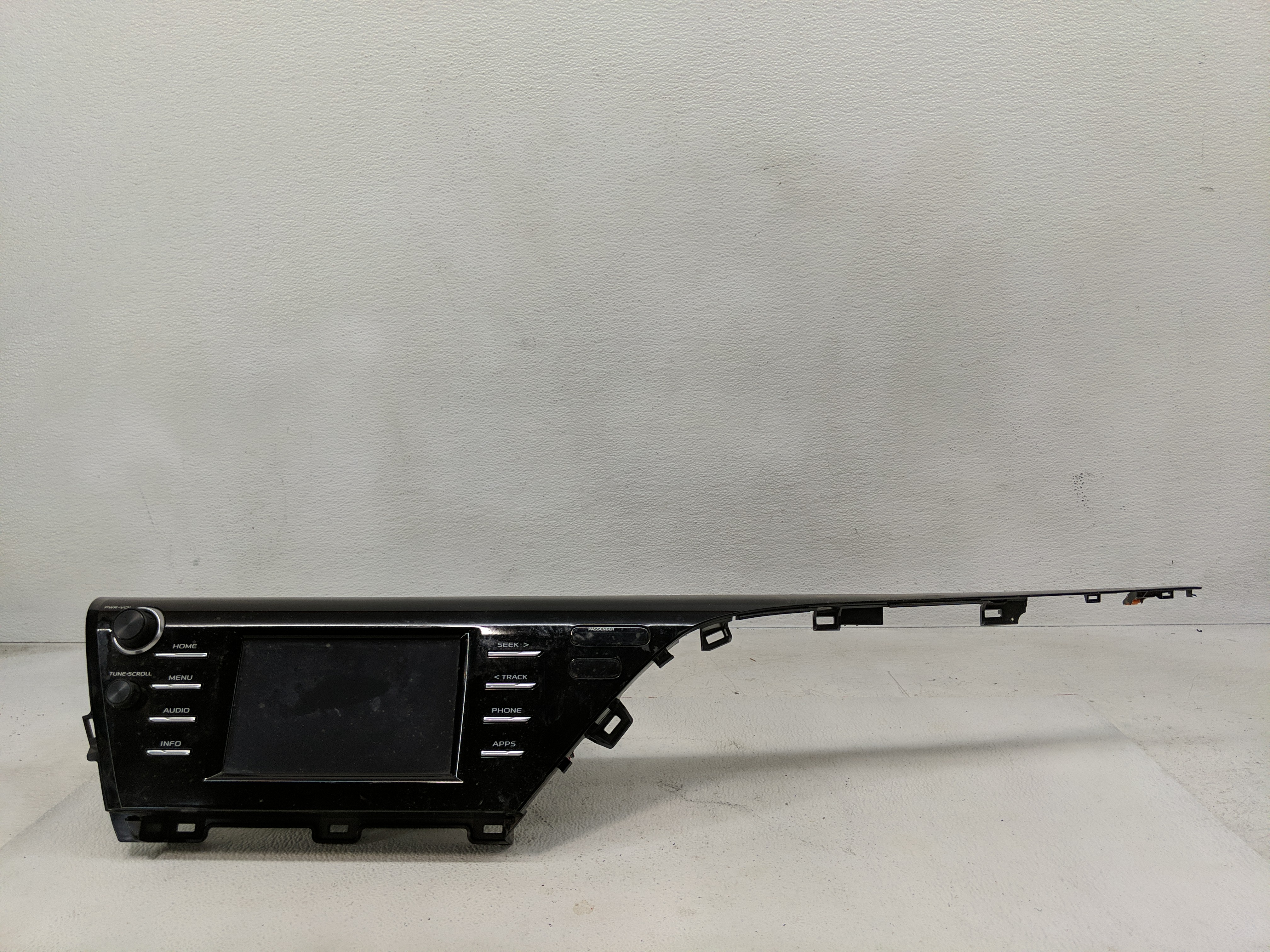 2018-2018 Toyota Camry Am Fm Cd Player Radio Receiver 1171190 - Oemusedautoparts1.com