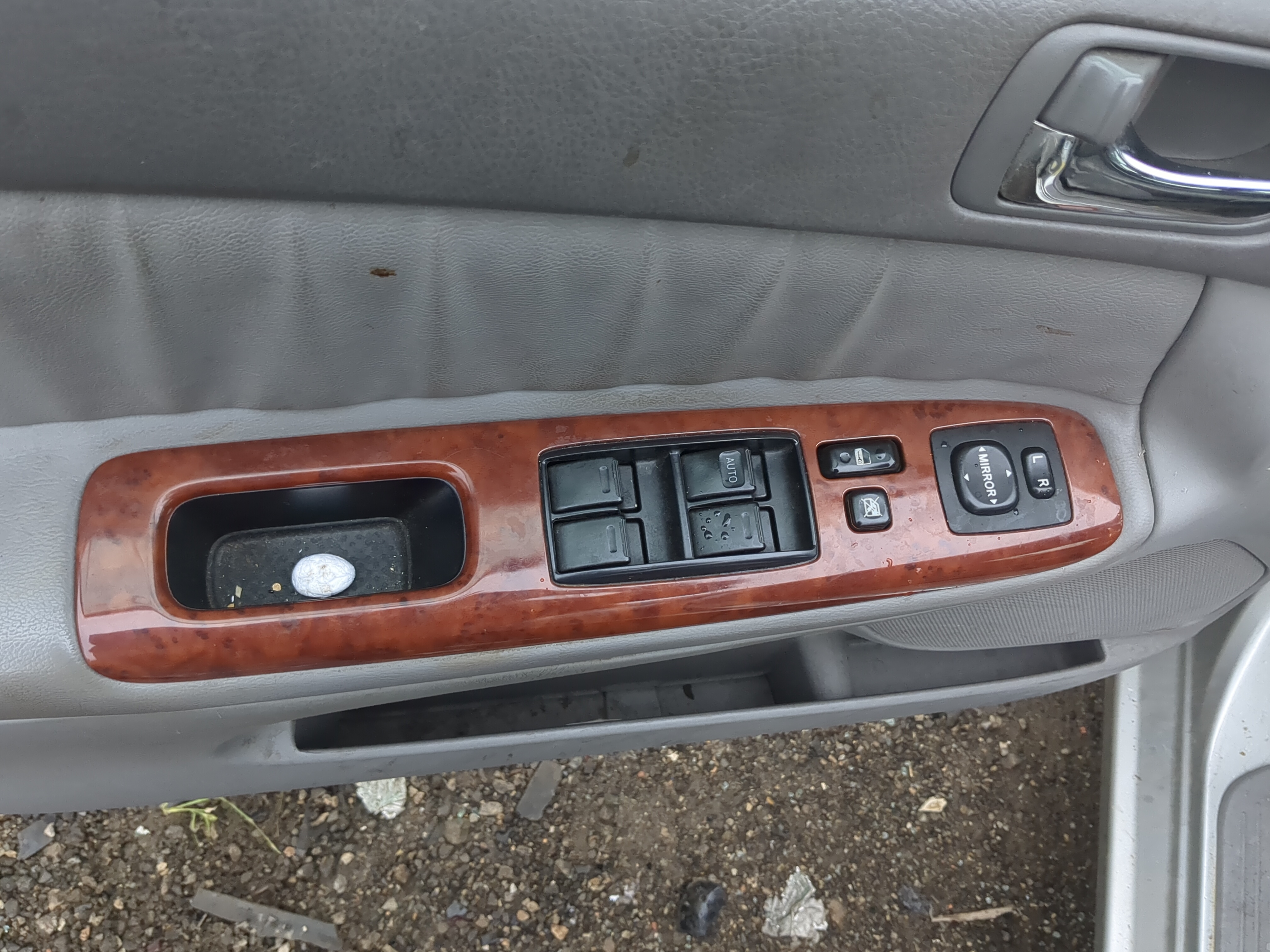 Picture of 2002-2005 Toyota Camry Driver Left Door Master Power Window Switch 1171407