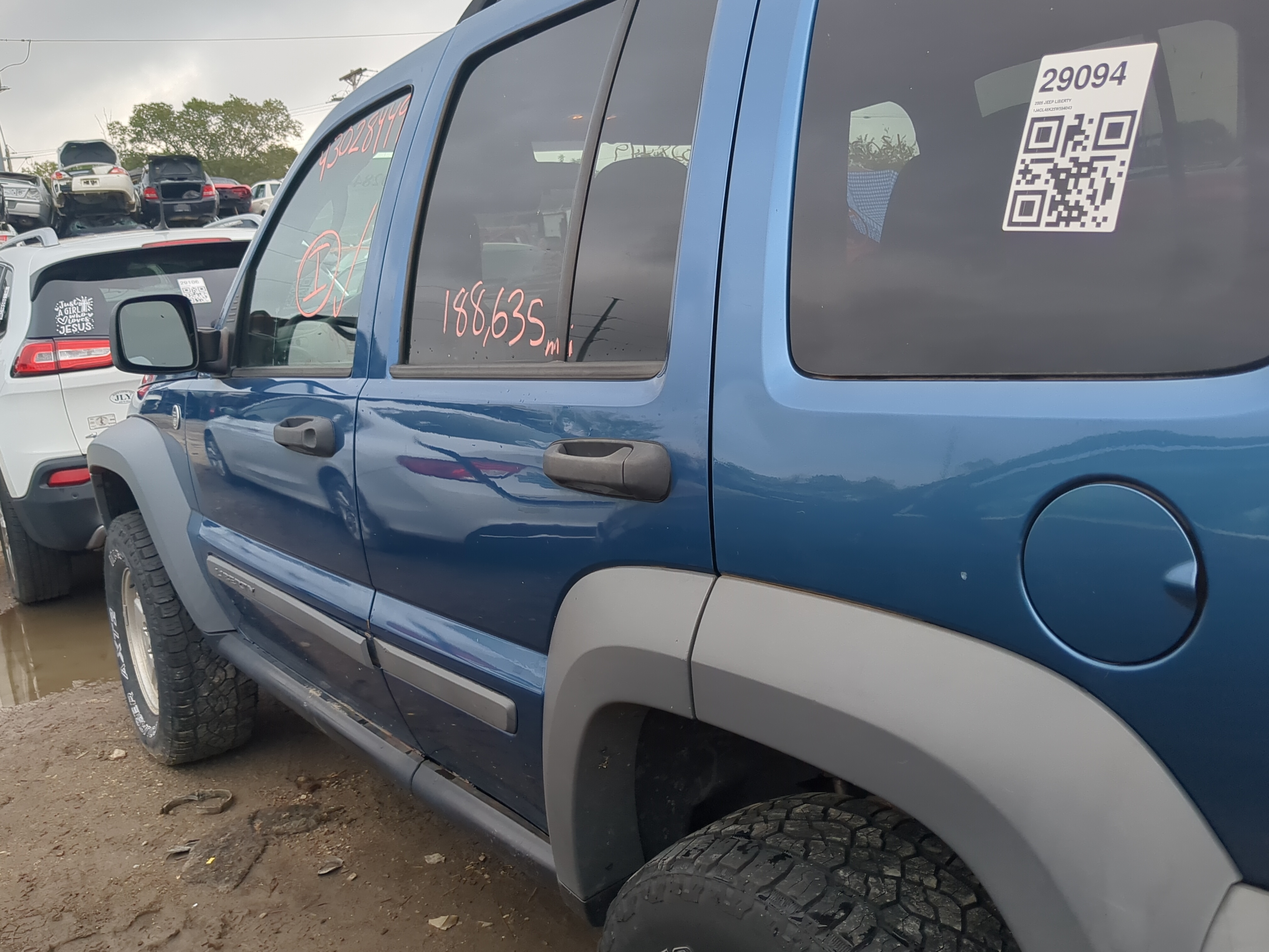 2003-2007 Jeep Liberty Back Door Left Driver Side Oem 1171663 - Oemusedautoparts1.com