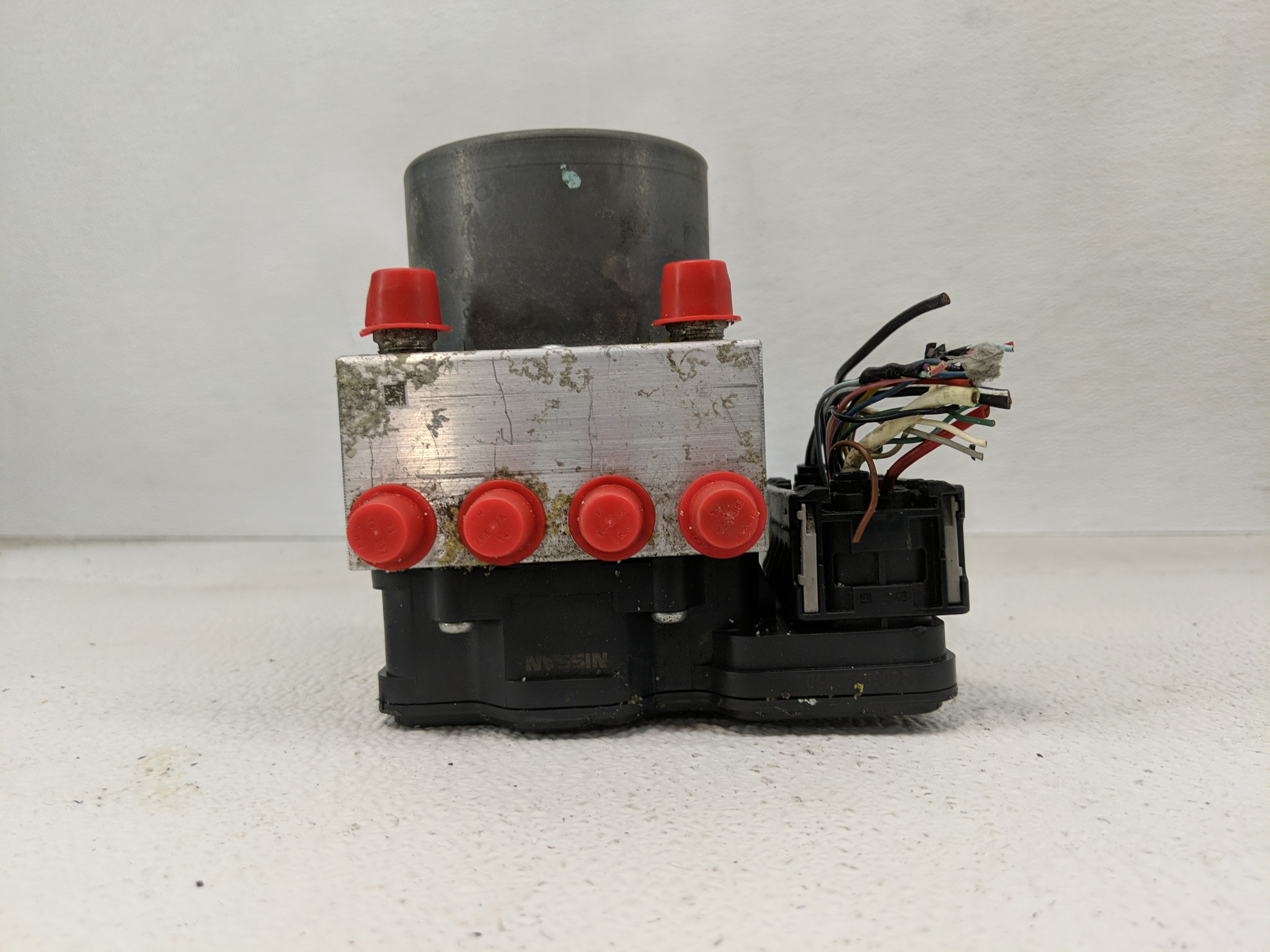 2017-2017 Nissan Murano Abs Pump Control Module 1171908 - Oemusedautoparts1.com
