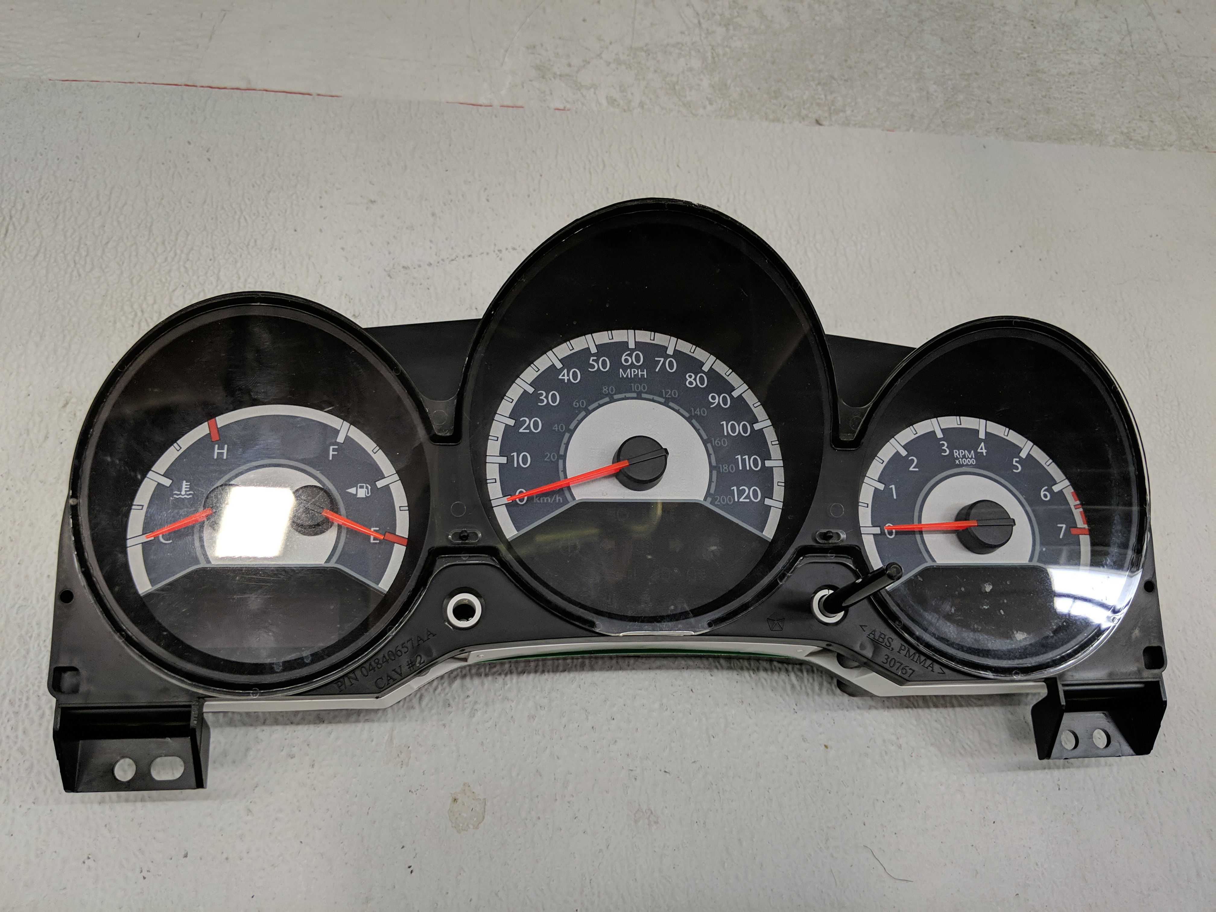 2011-2014 Chrysler 200 Speedometer Instrument Cluster Gauges 1171939 - Oemusedautoparts1.com