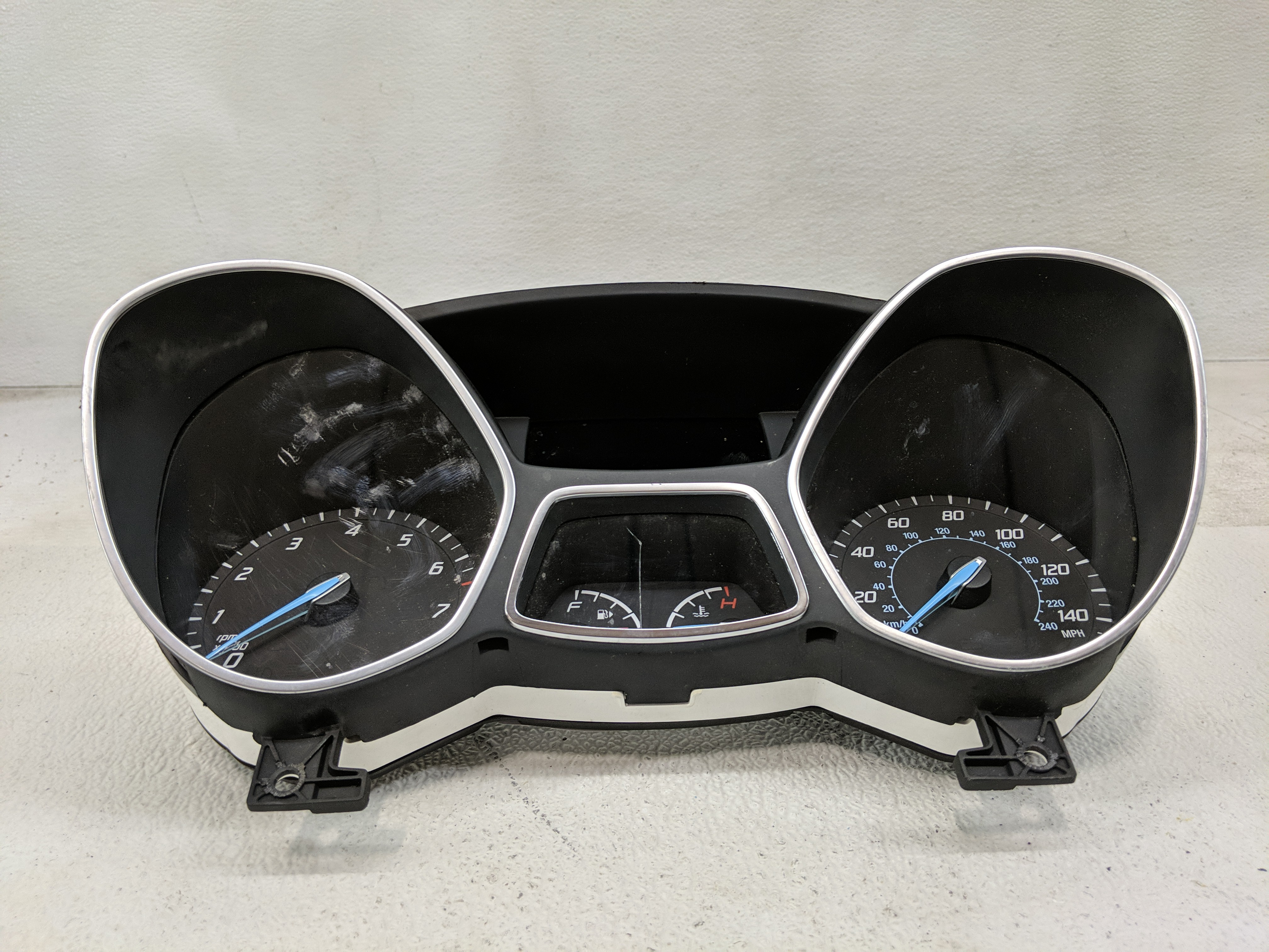 2015-2016 Ford Escape Speedometer Instrument Cluster Gauges 1171941 - Oemusedautoparts1.com