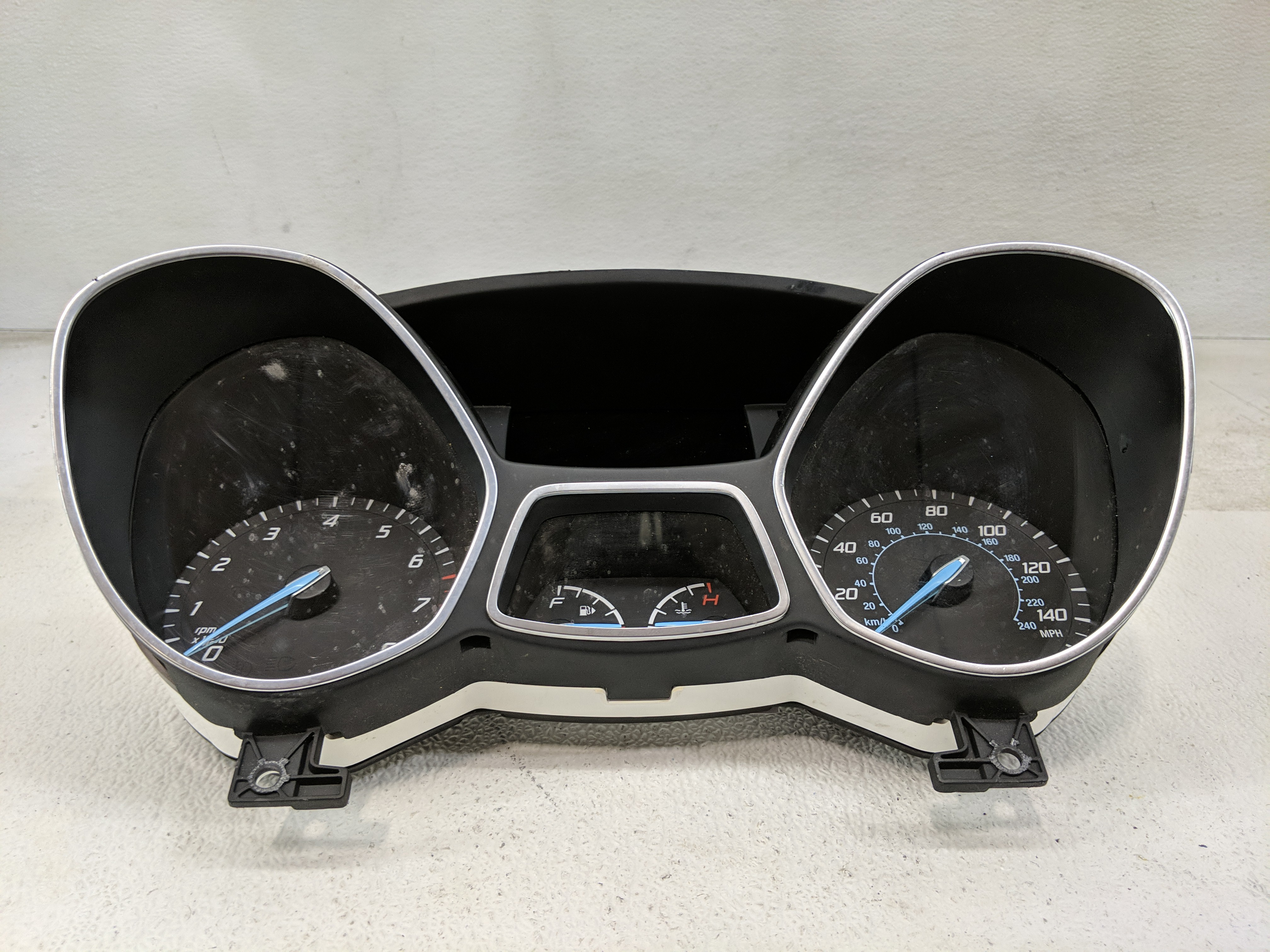 2014-2015 Ford Escape Speedometer Instrument Cluster Gauges 1171942 - Oemusedautoparts1.com