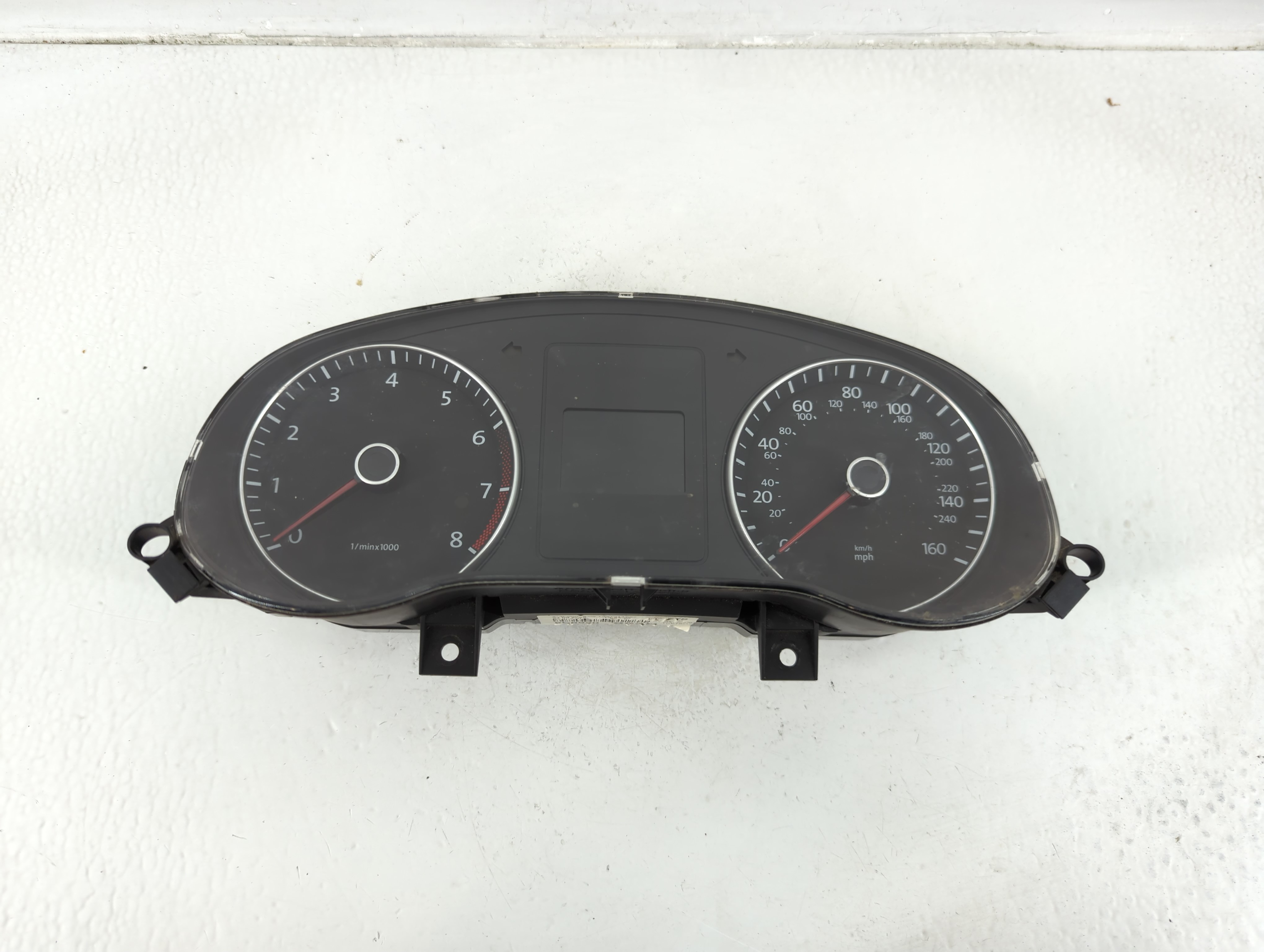 2014-2014 Volkswagen Jetta Speedometer Instrument Cluster Gauges 1171956 - Oemusedautoparts1.com