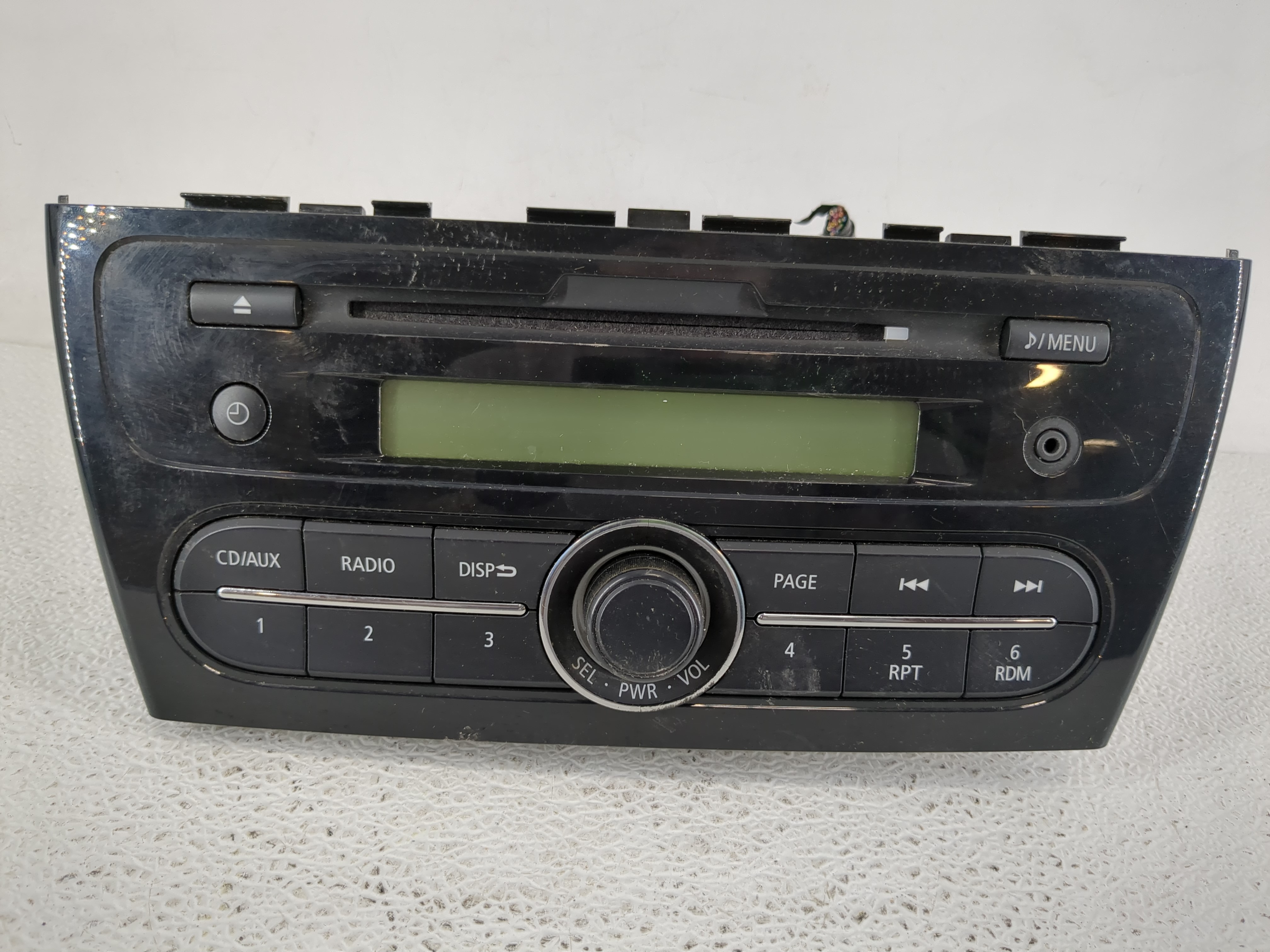 2014-2014 Mitsubishi Mirage Am Fm Cd Player Radio Receiver 1172108 - Oemusedautoparts1.com