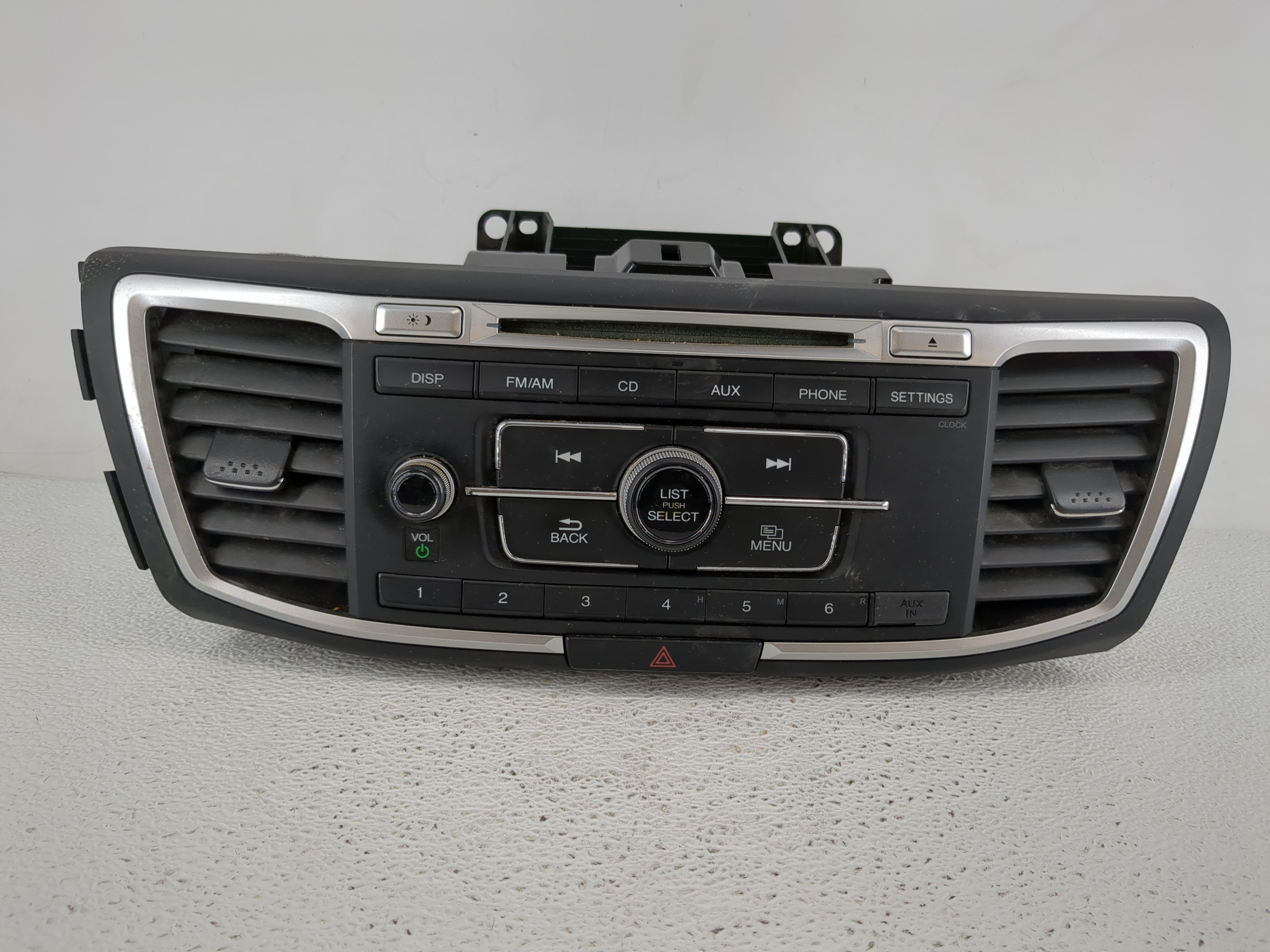 2013-2015 Honda Accord Am Fm Cd Player Radio Receiver 1172111 - Oemusedautoparts1.com