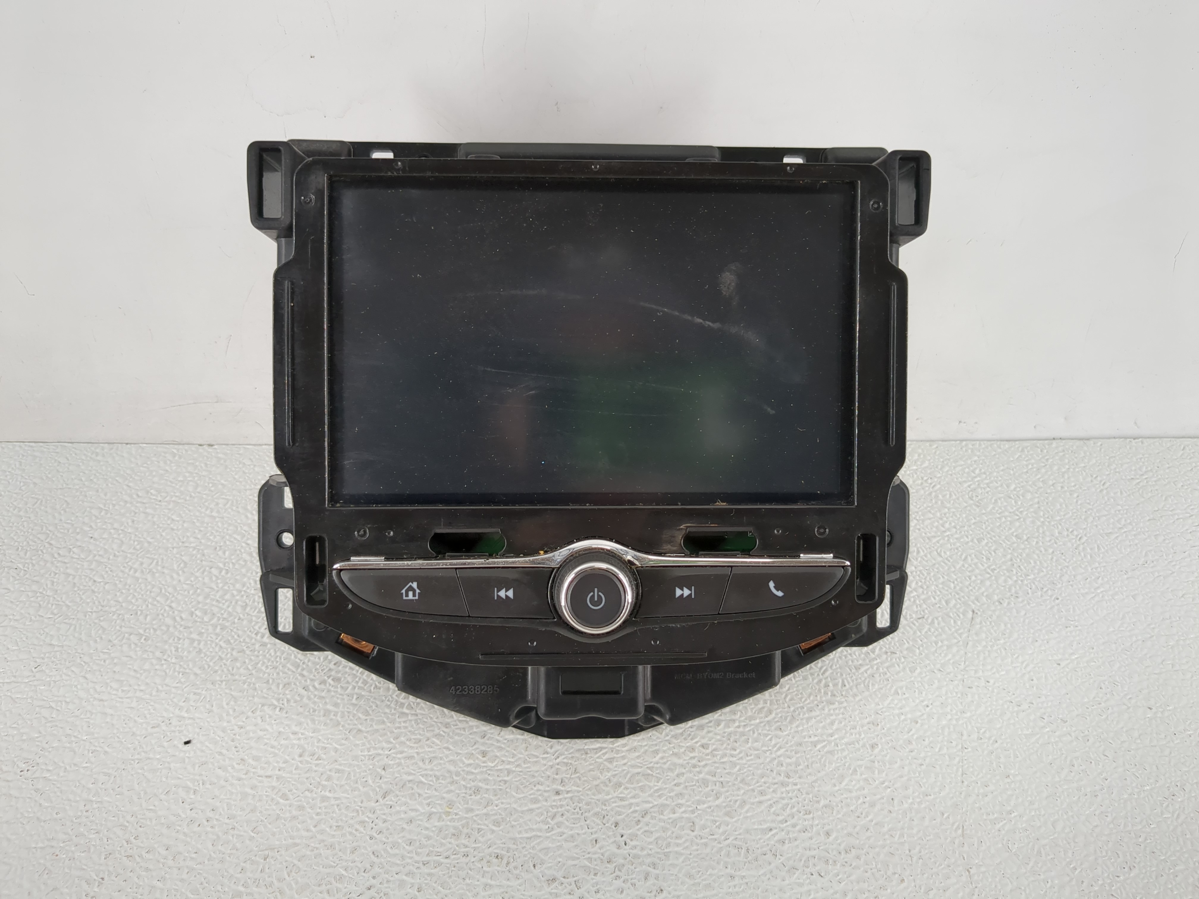 2017-2017 Chevrolet Sonic Am Fm Cd Player Radio Receiver 1172121 - Oemusedautoparts1.com