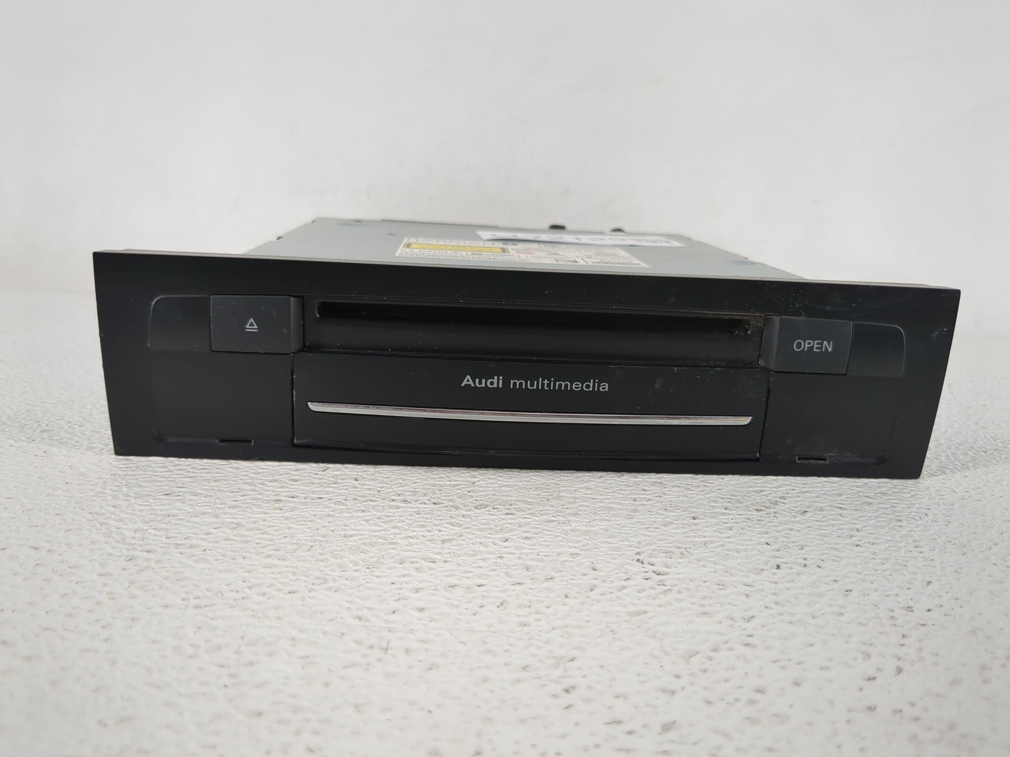 2013-2015 Audi Q7 Am Fm Cd Player Radio Receiver 1172122 - Oemusedautoparts1.com