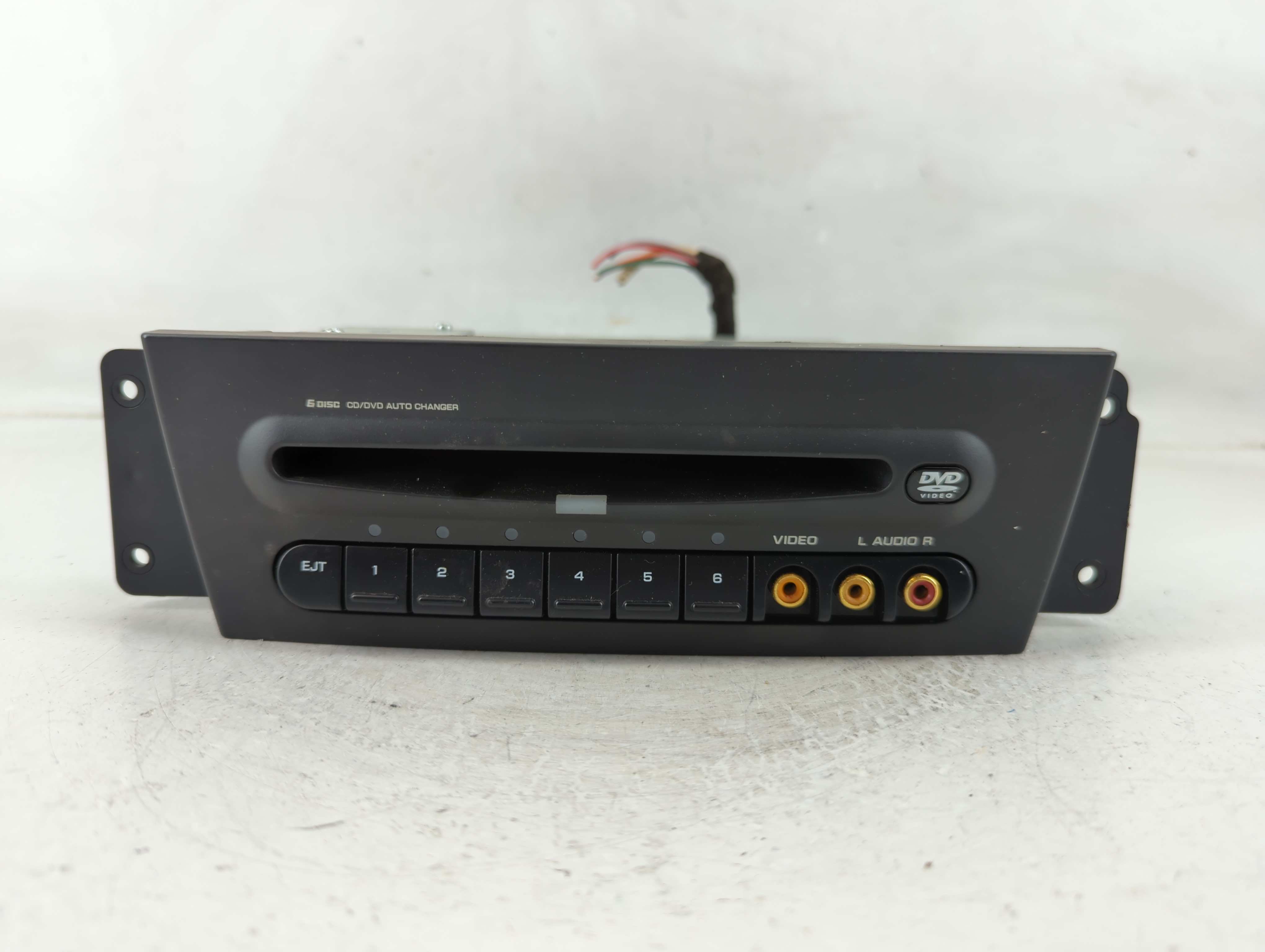 2004-2008 Chrysler Pacifica Am Fm Cd Player Radio Receiver 1172204 - Oemusedautoparts1.com