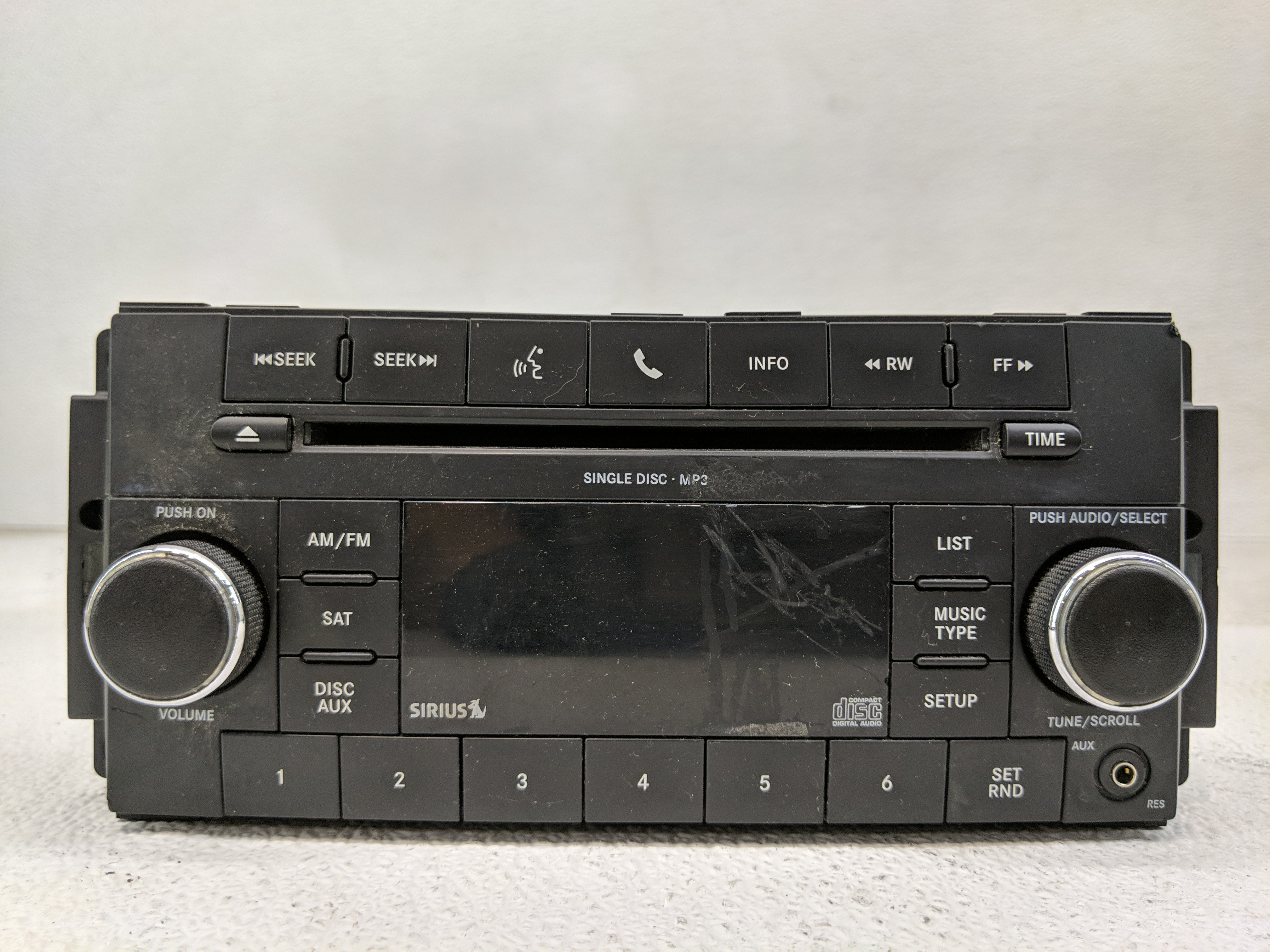 2009-2011 Jeep Liberty Am Fm Cd Player Radio Receiver 1172223 - Oemusedautoparts1.com