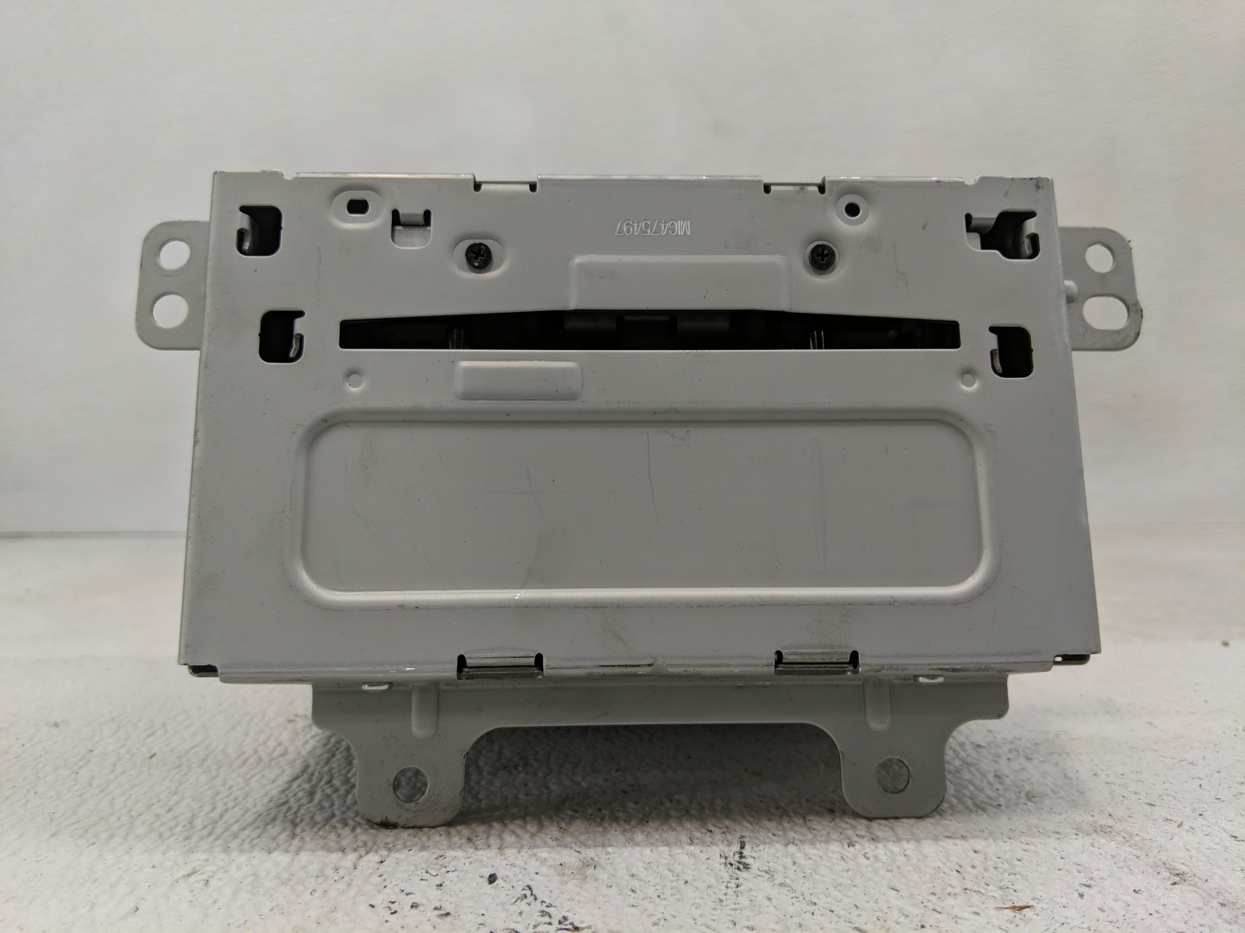 2013-2015 Chevrolet Equinox Am Fm Cd Player Radio Receiver 1172231 - Oemusedautoparts1.com