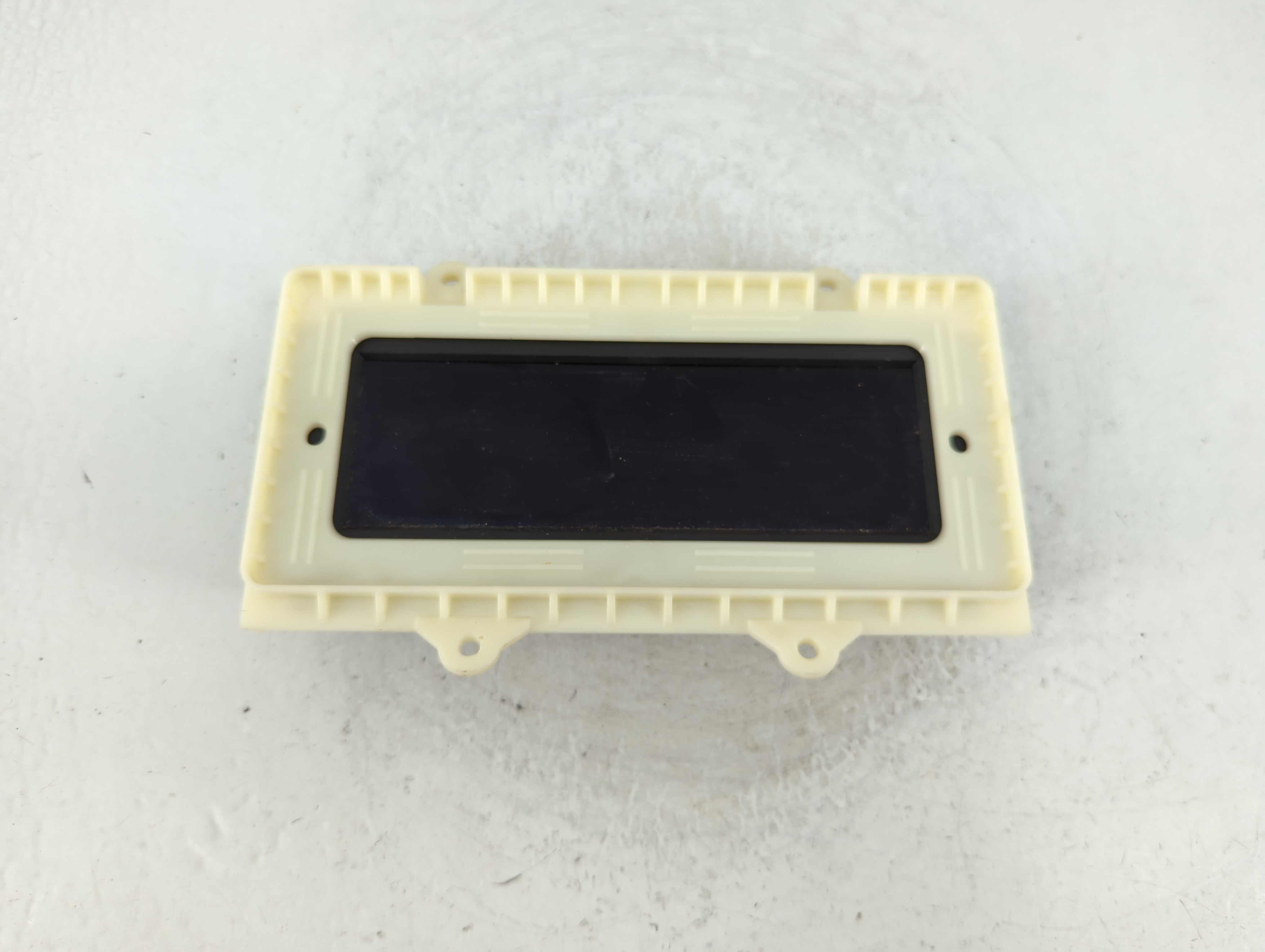 2010-2012 Buick Lacrosse Information Display Screen 1172235 - Oemusedautoparts1.com