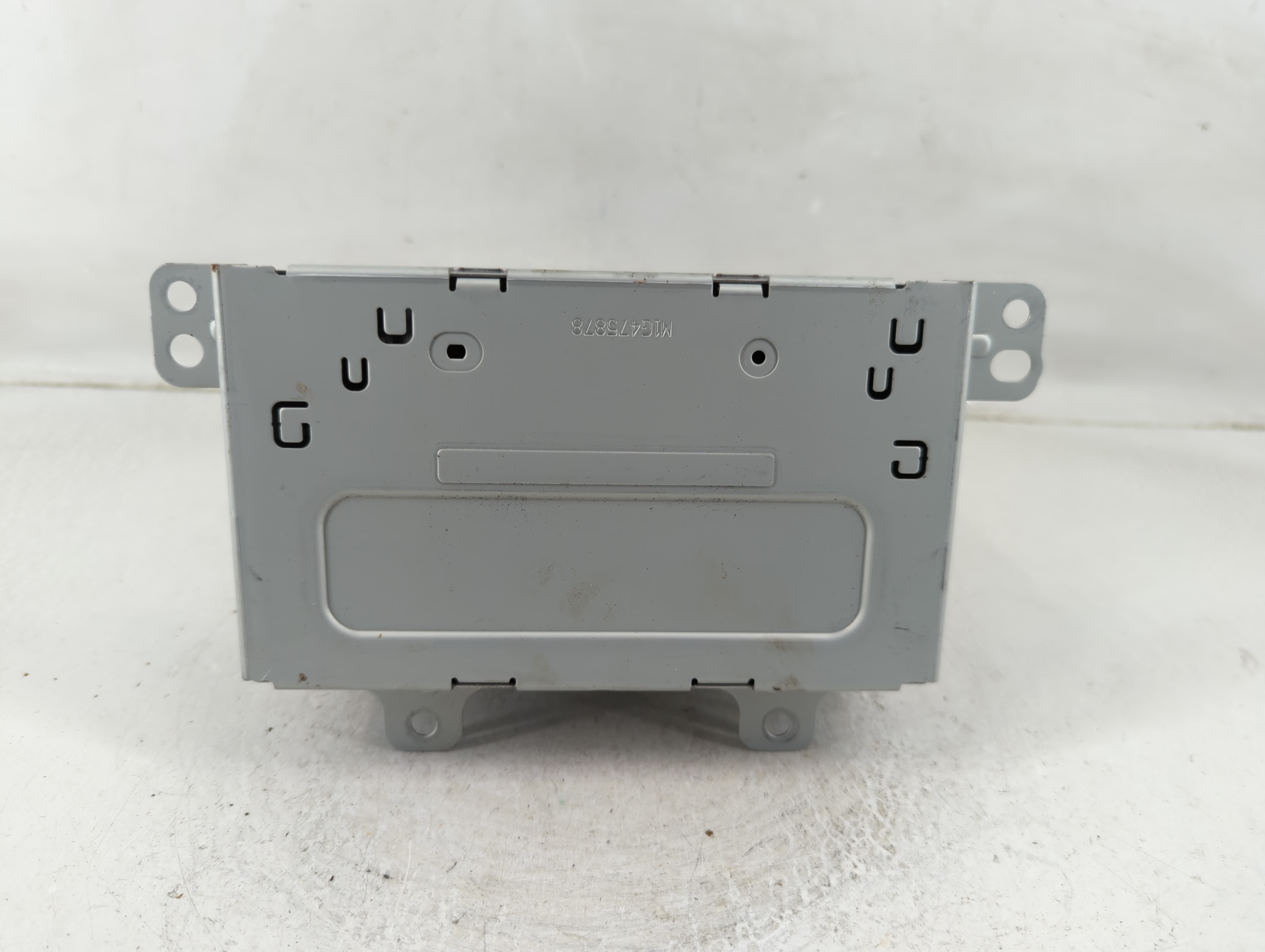 2016-2017 Gmc Terrain Am Fm Cd Player Radio Receiver 1172241 - Oemusedautoparts1.com