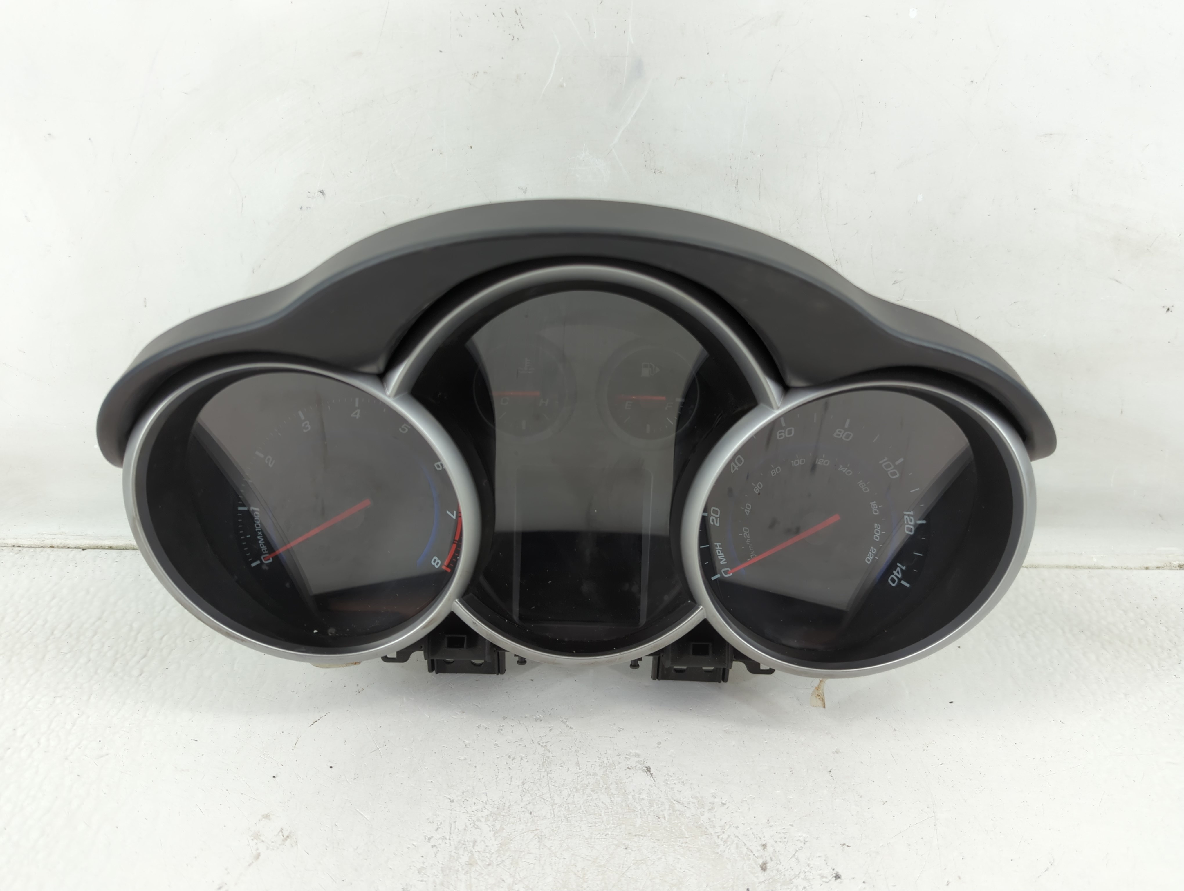 2011-2011 Chevrolet Cruze Speedometer Instrument Cluster Gauges 1172260 - Oemusedautoparts1.com
