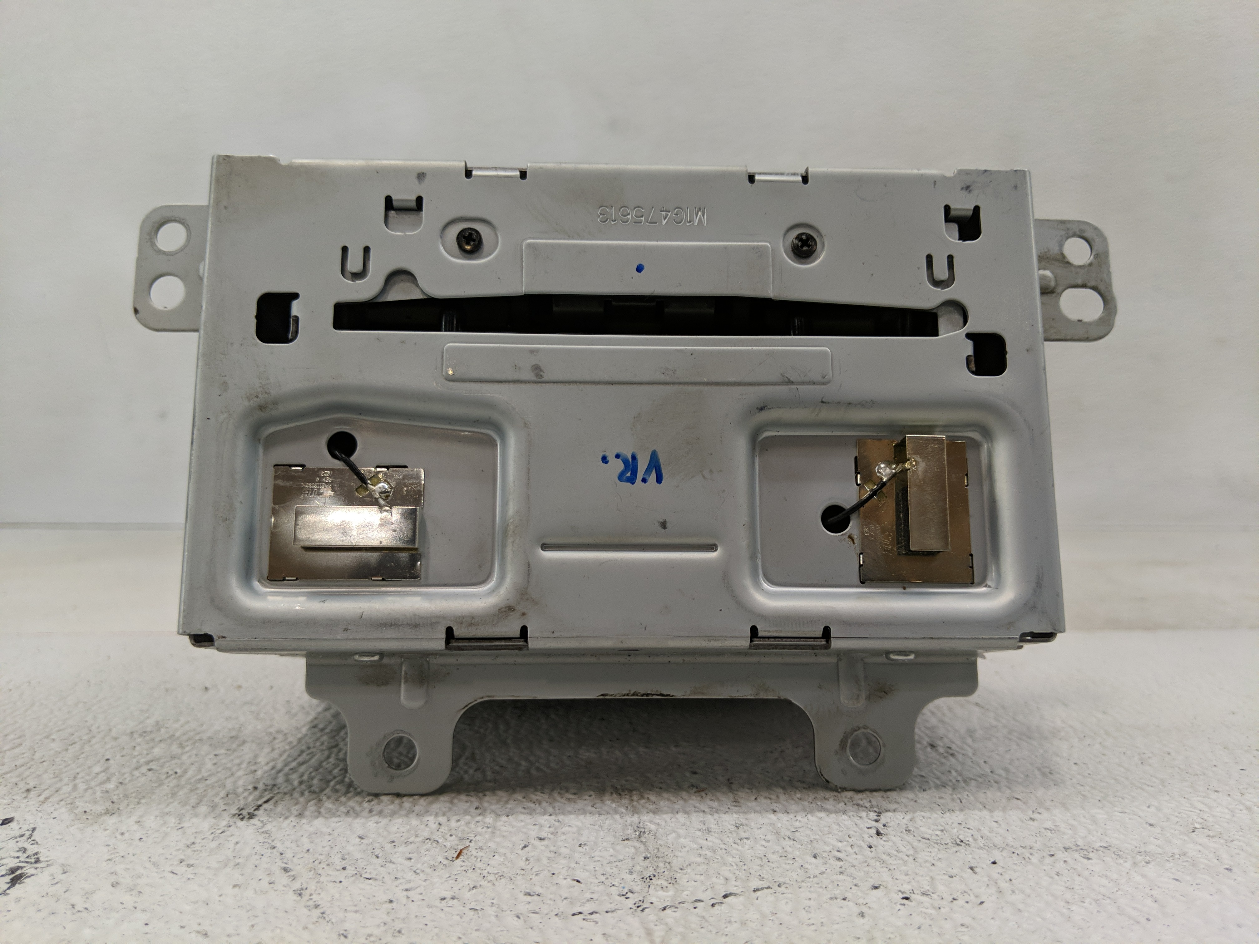 2013-2013 Buick Verano Am Fm Cd Player Radio Receiver 1172267 - Oemusedautoparts1.com