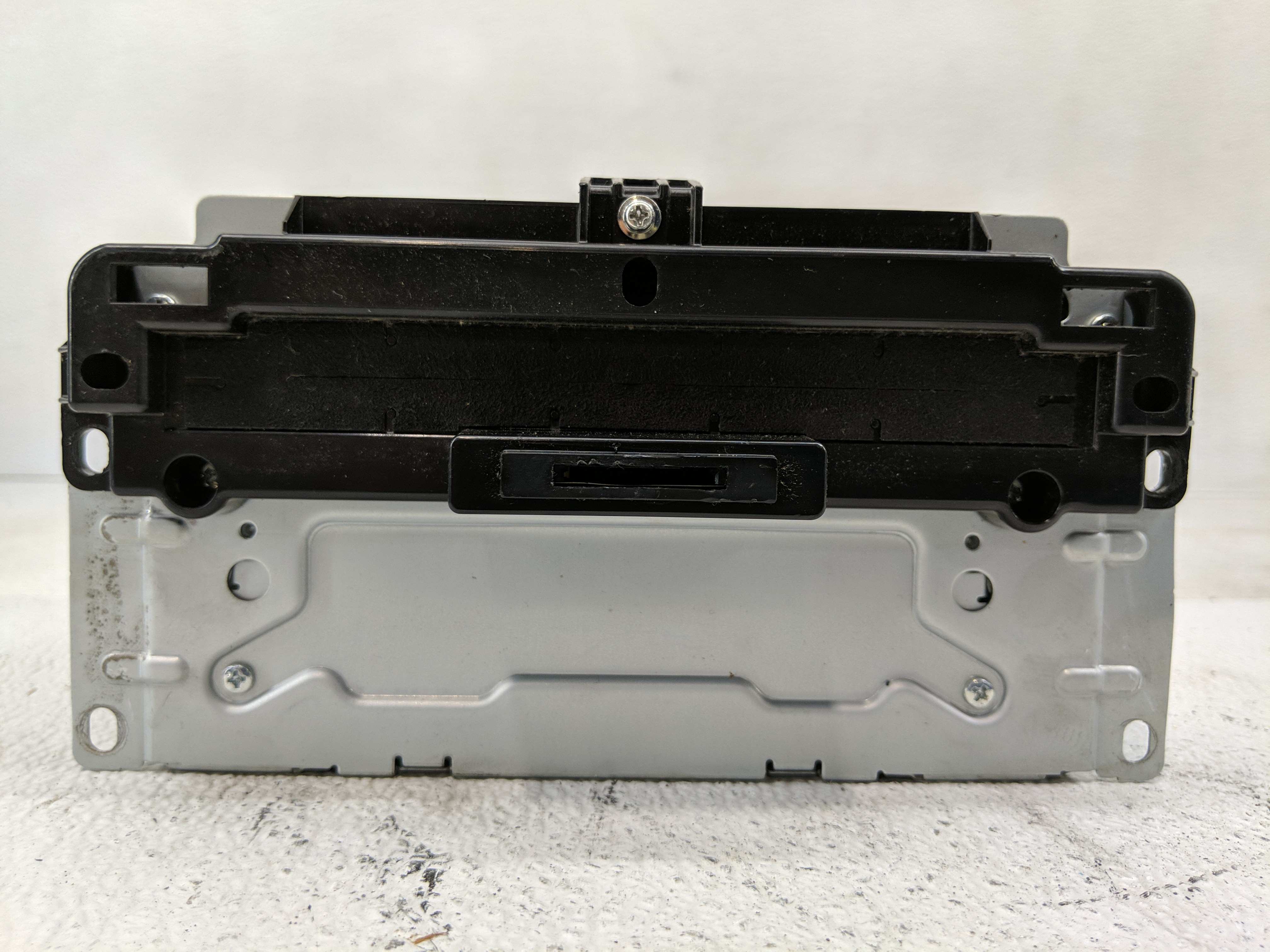 2014-2014 Dodge Journey Am Fm Cd Player Radio Receiver 1172272 - Oemusedautoparts1.com