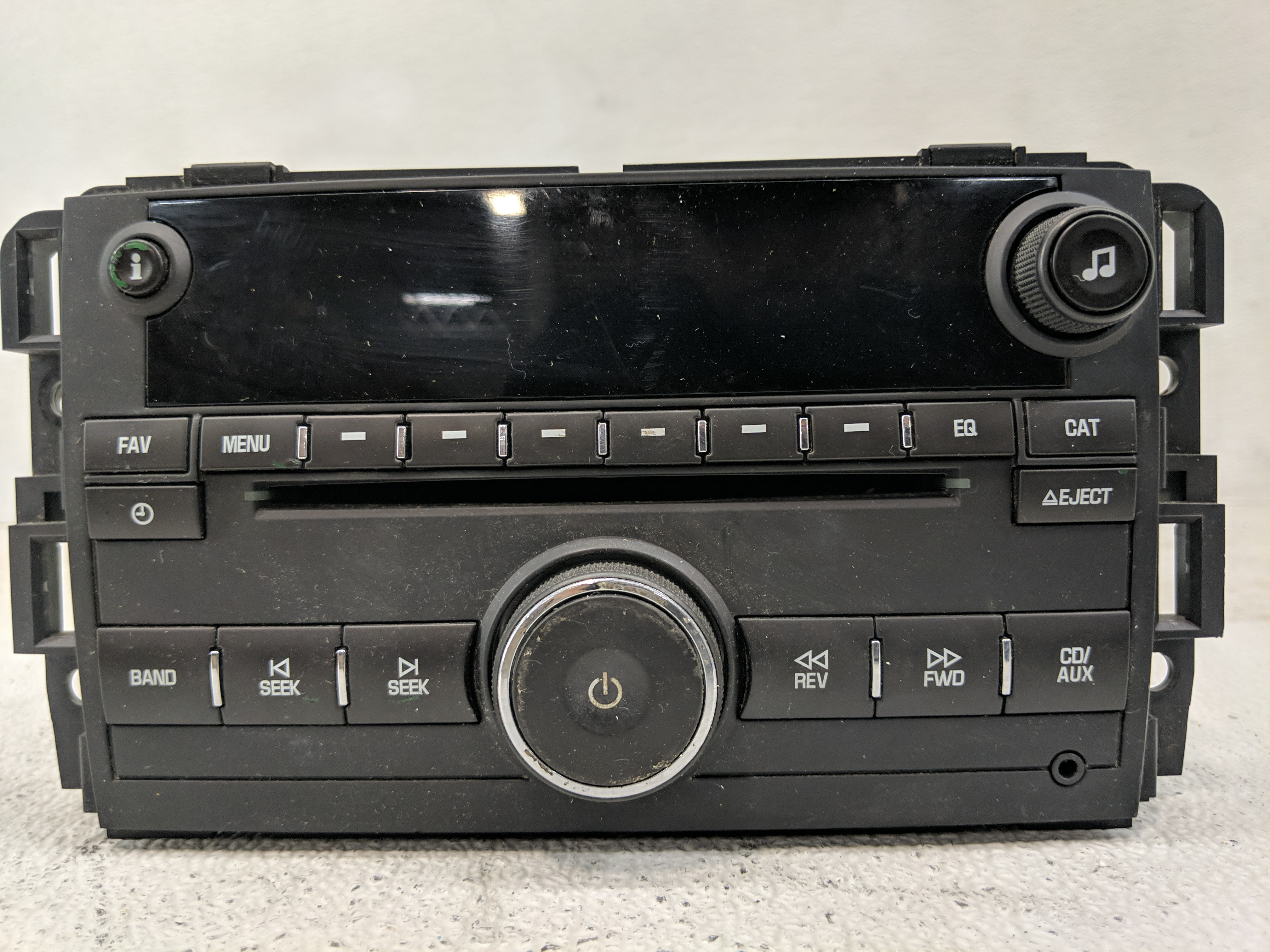 Picture of Chevrolet Traverse Am Fm Cd Player Radio Receiver 1172292