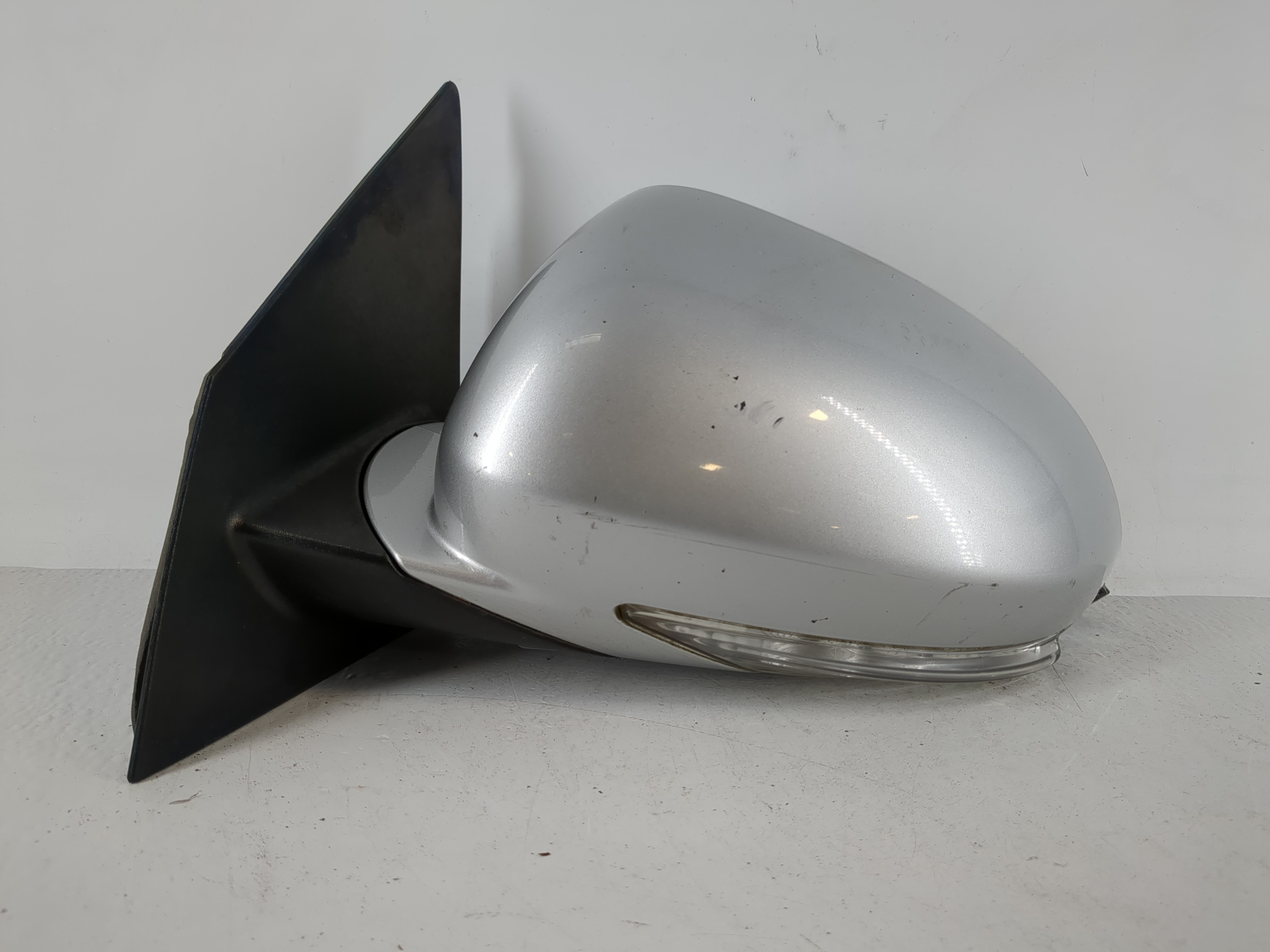 Picture of 2008-2012 Buick Enclave Driver Left Side View Power Door Mirror Silver 1172311