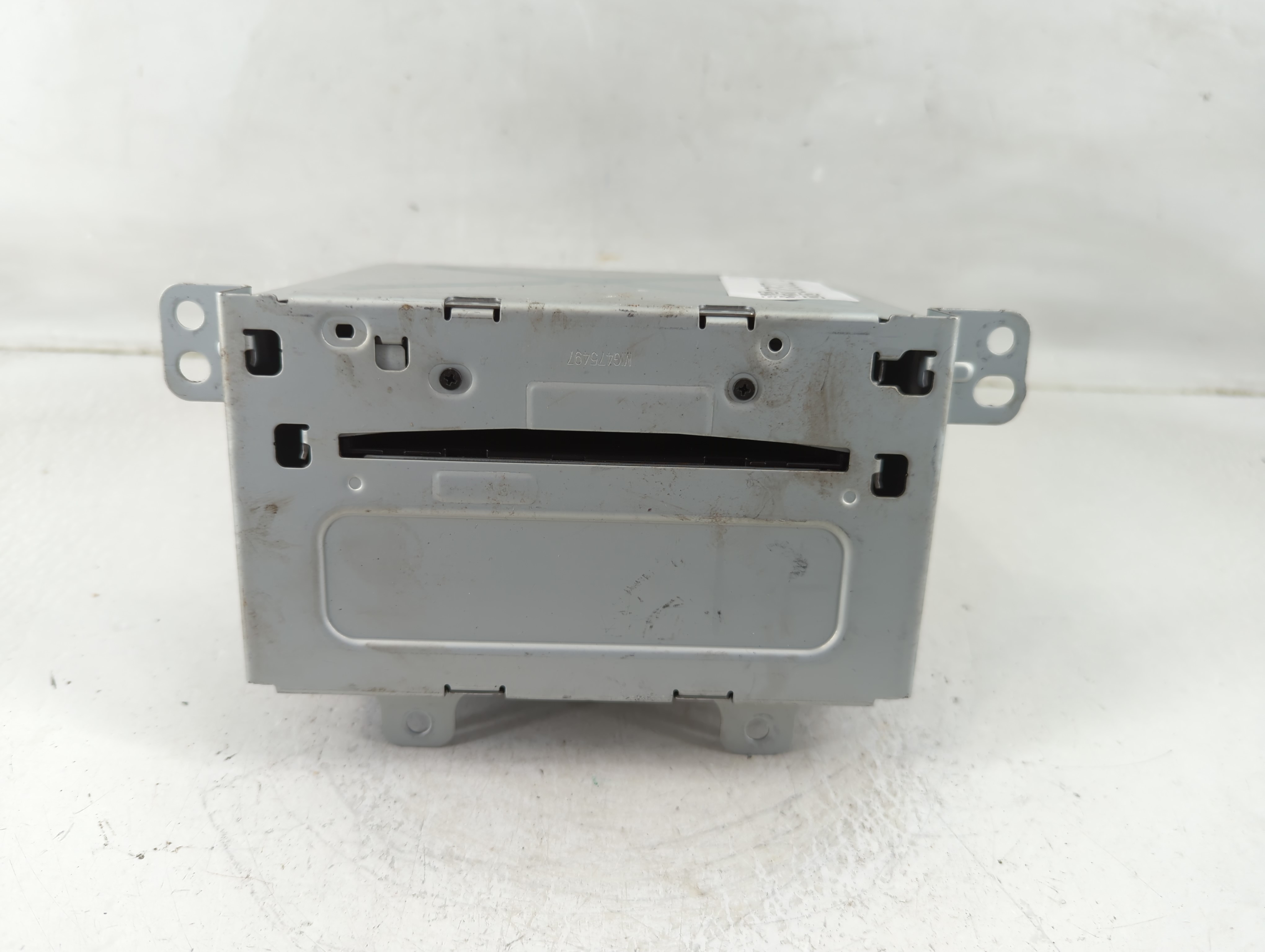 2011-2012 Chevrolet Cruze Am Fm Cd Player Radio Receiver 1172320 - Oemusedautoparts1.com