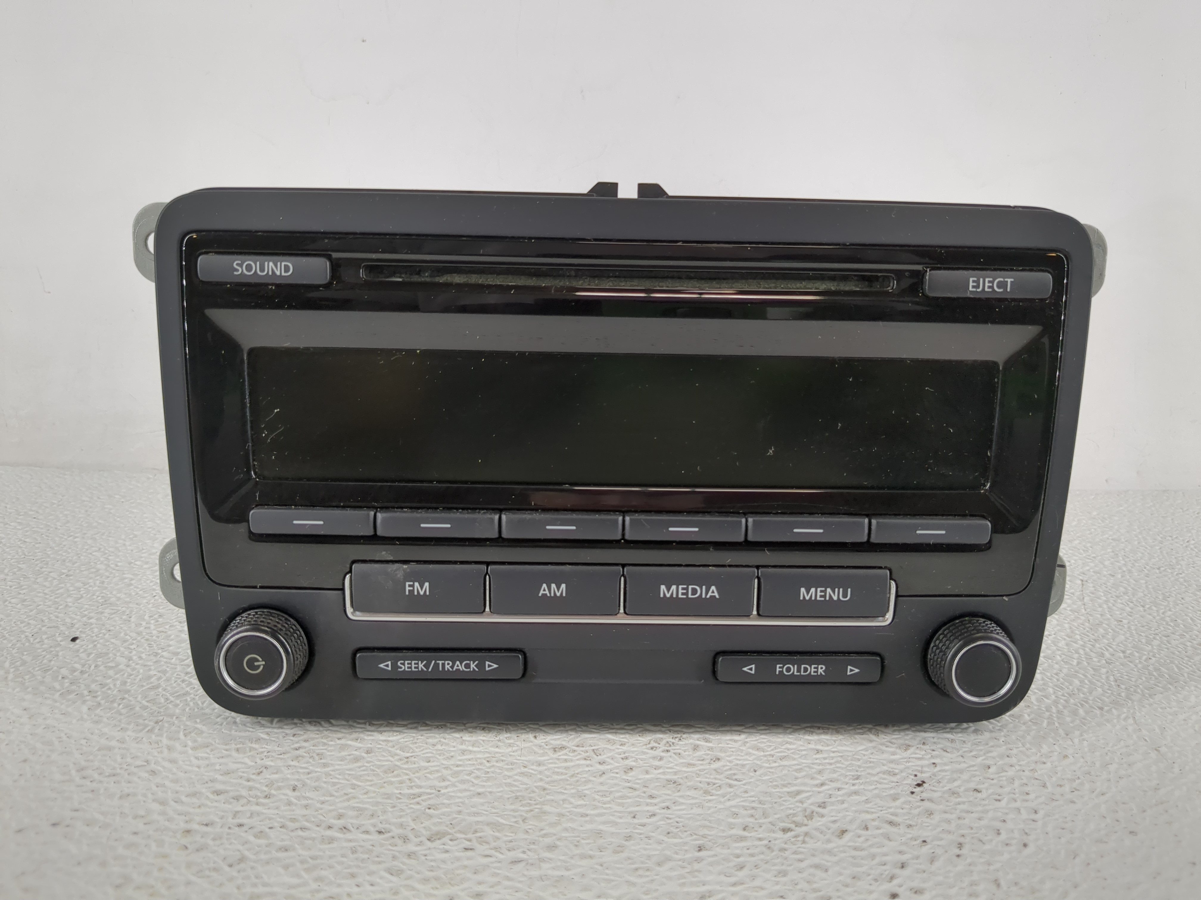 2015-2017 Volkswagen Jetta Am Fm Cd Player Radio Receiver 1172334 - Oemusedautoparts1.com