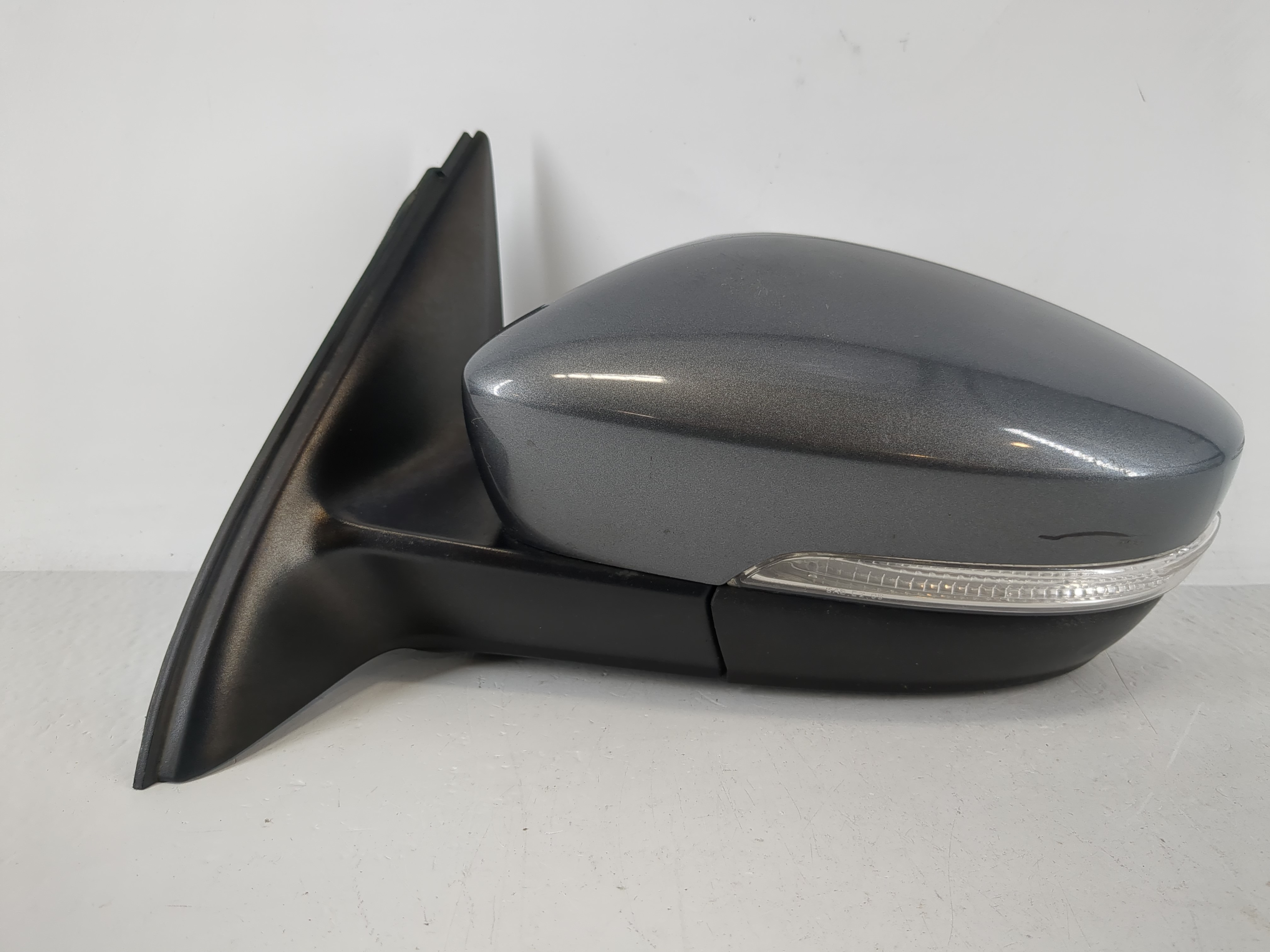 Picture of 2011-2016 Volkswagen Jetta Driver Left Side View Power Door Mirror Grey 1172369