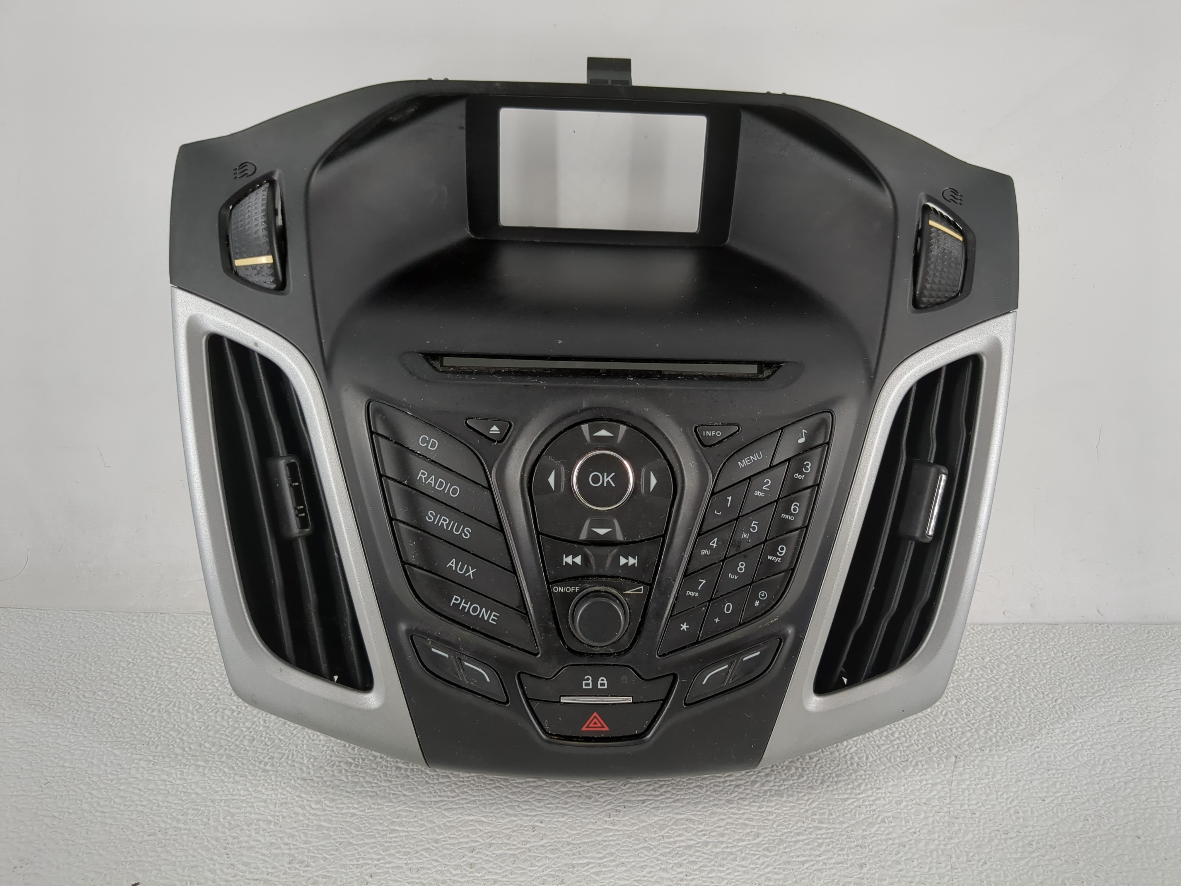 Picture of 2012-2013 Ford Focus Am Fm Cd Player Radio Receiver 1172434