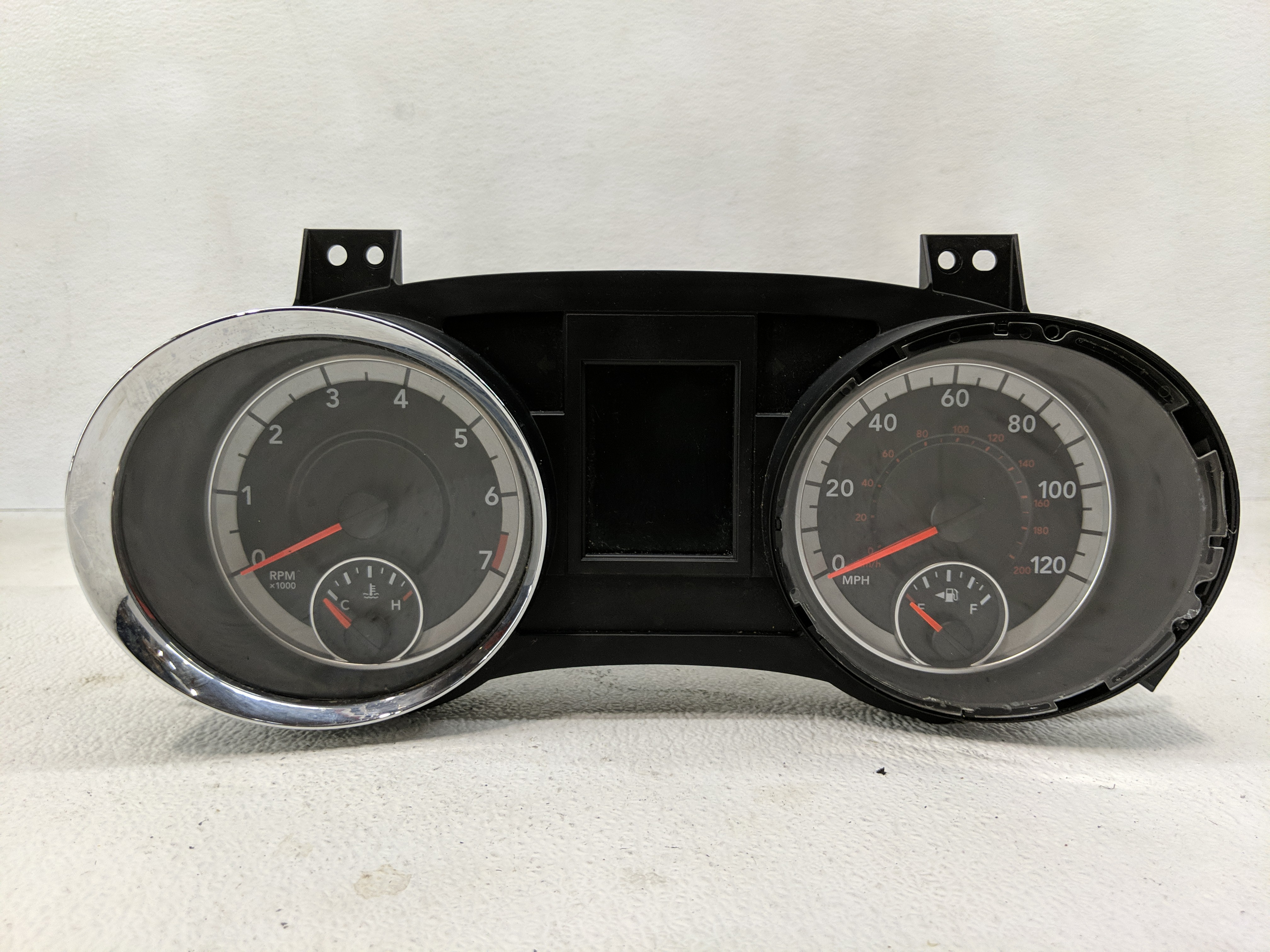 Dodge Caravan Speedometer Instrument Cluster Gauges P68241684aa 1172459 - Oemusedautoparts1.com