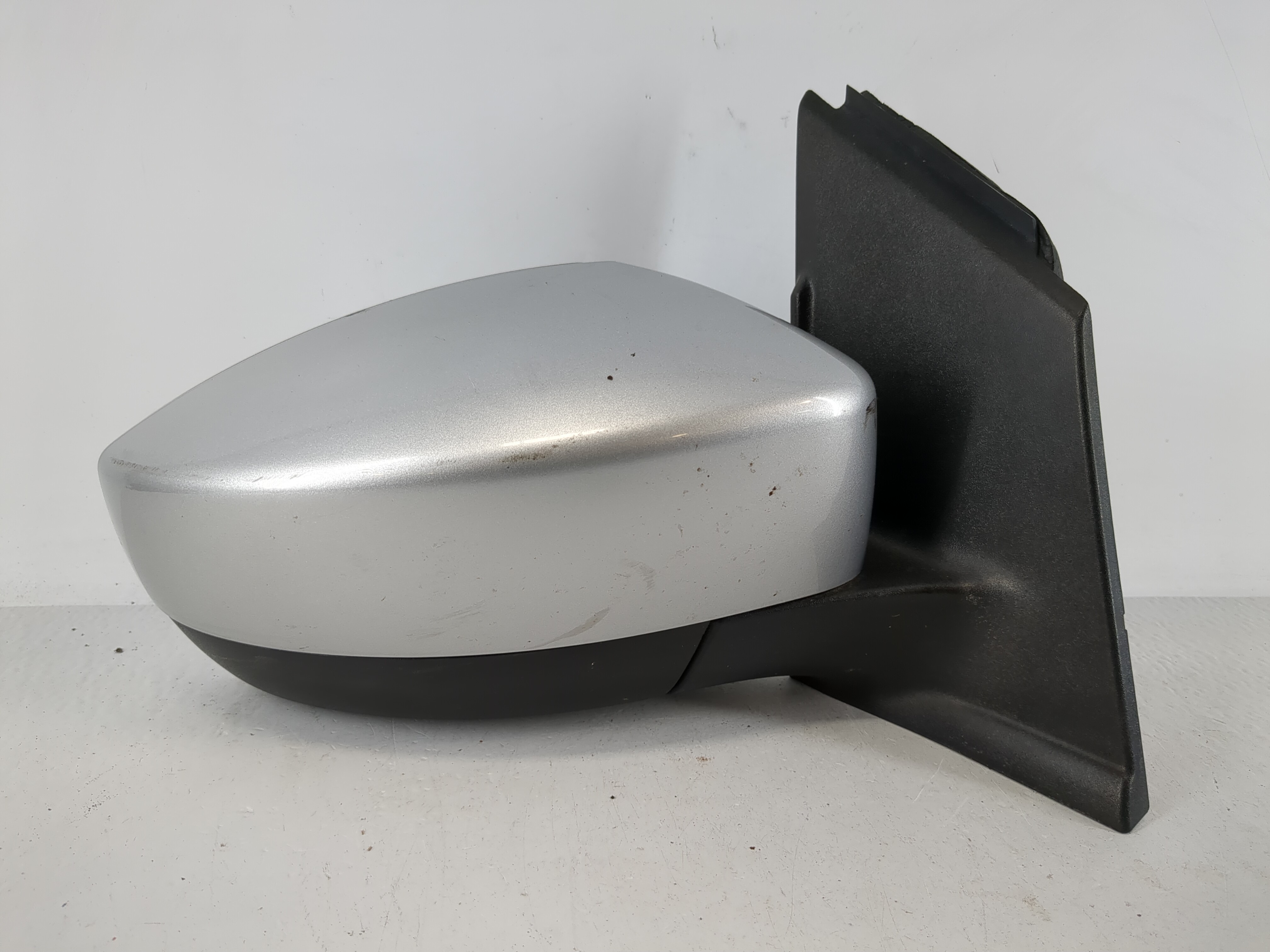 Picture of 2017-2019 Ford Escape Passenger Right Side View Power Door Mirror Silver 1172482