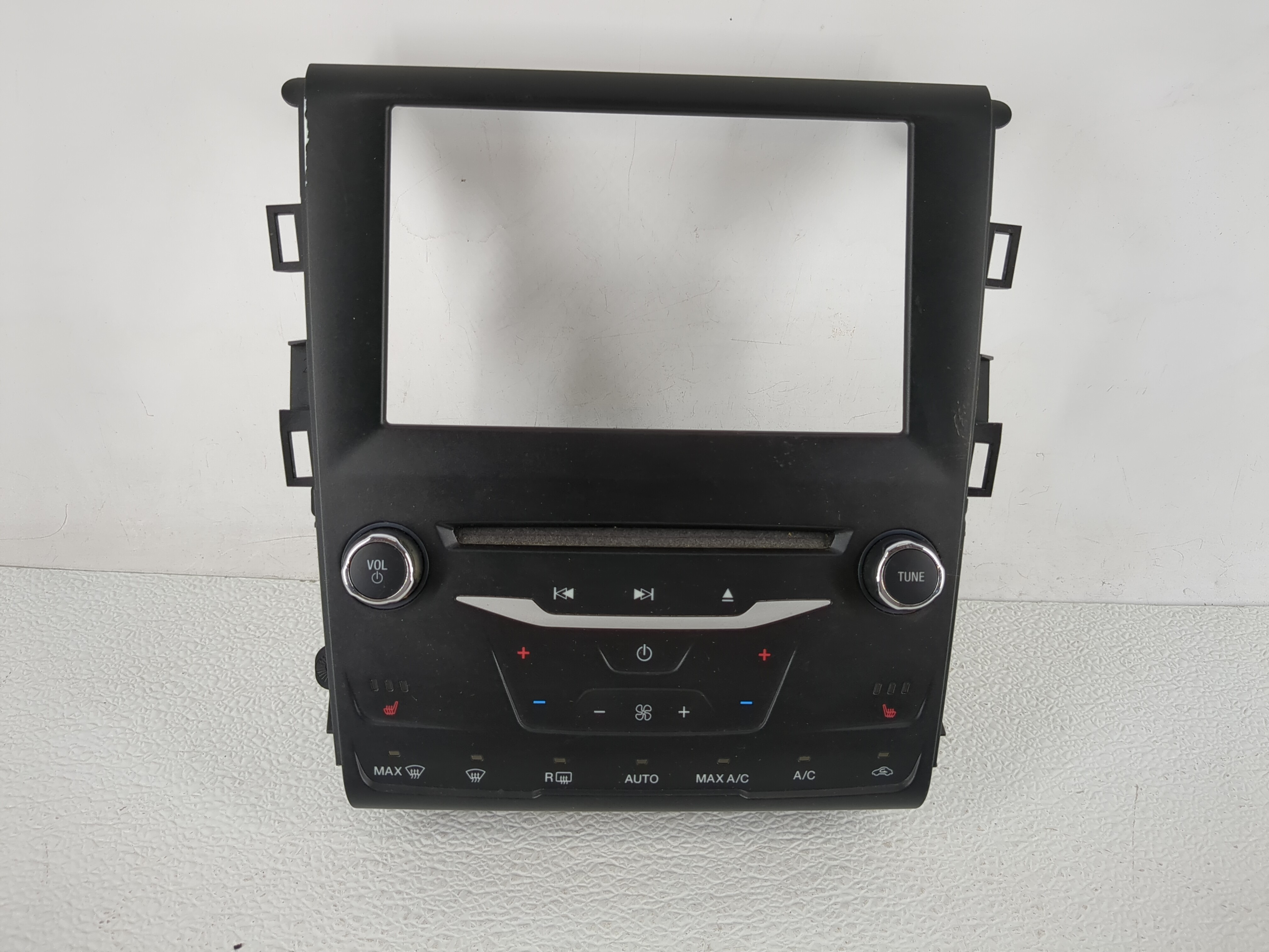 2014-2015 Ford Fusion Am Fm Cd Player Radio Receiver 1172498 - Oemusedautoparts1.com