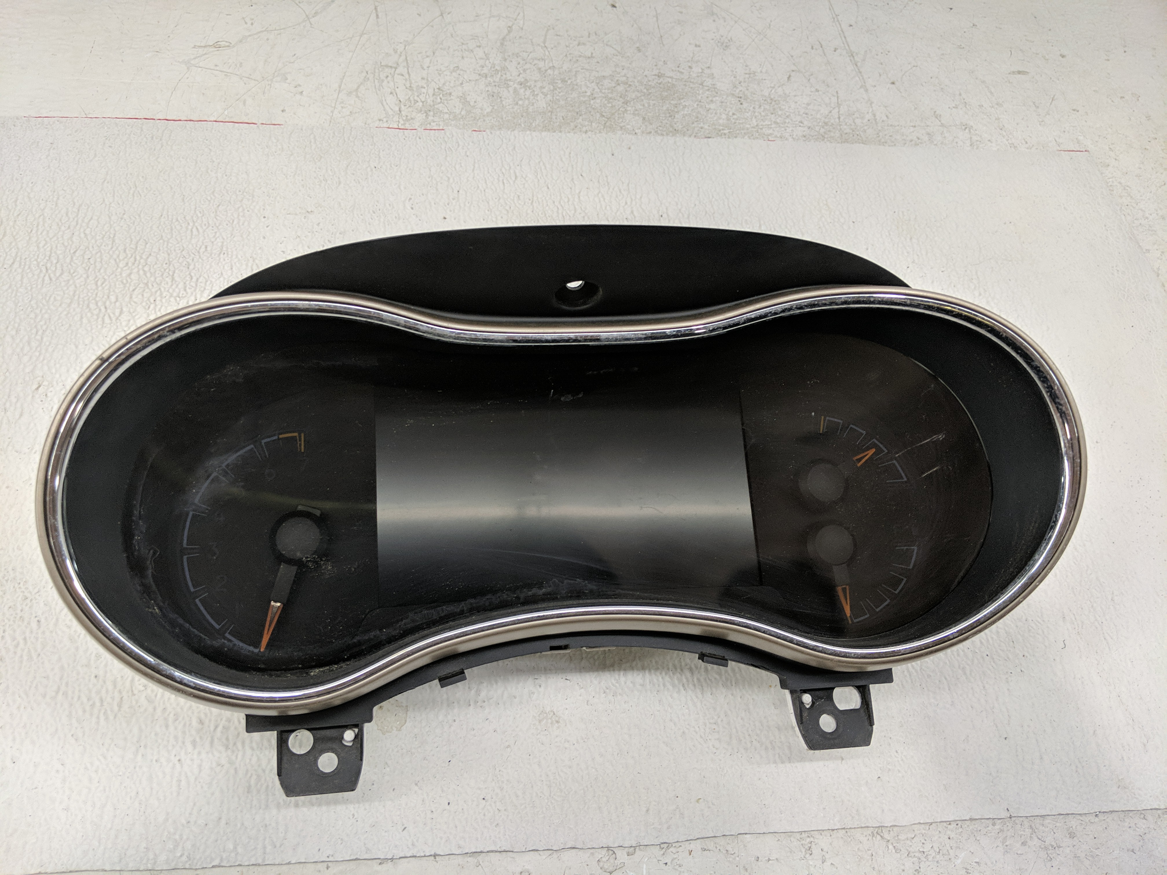 2017-2017 Jeep Grand Cherokee Speedometer Instrument Cluster Gauges 1172505 - Oemusedautoparts1.com