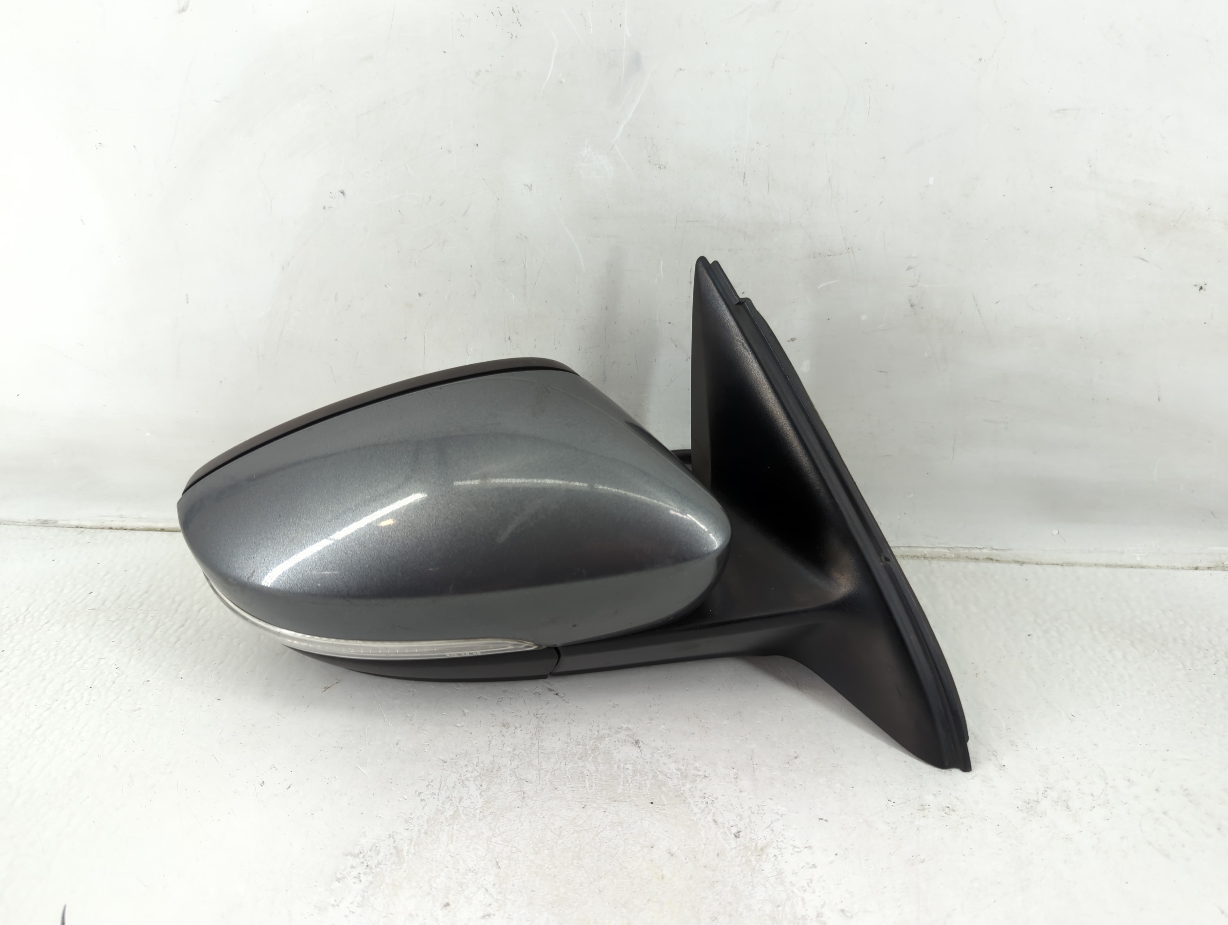 Picture of 2011-2016 Volkswagen Jetta Passenger Right Side View Power Door Mirror 1172523