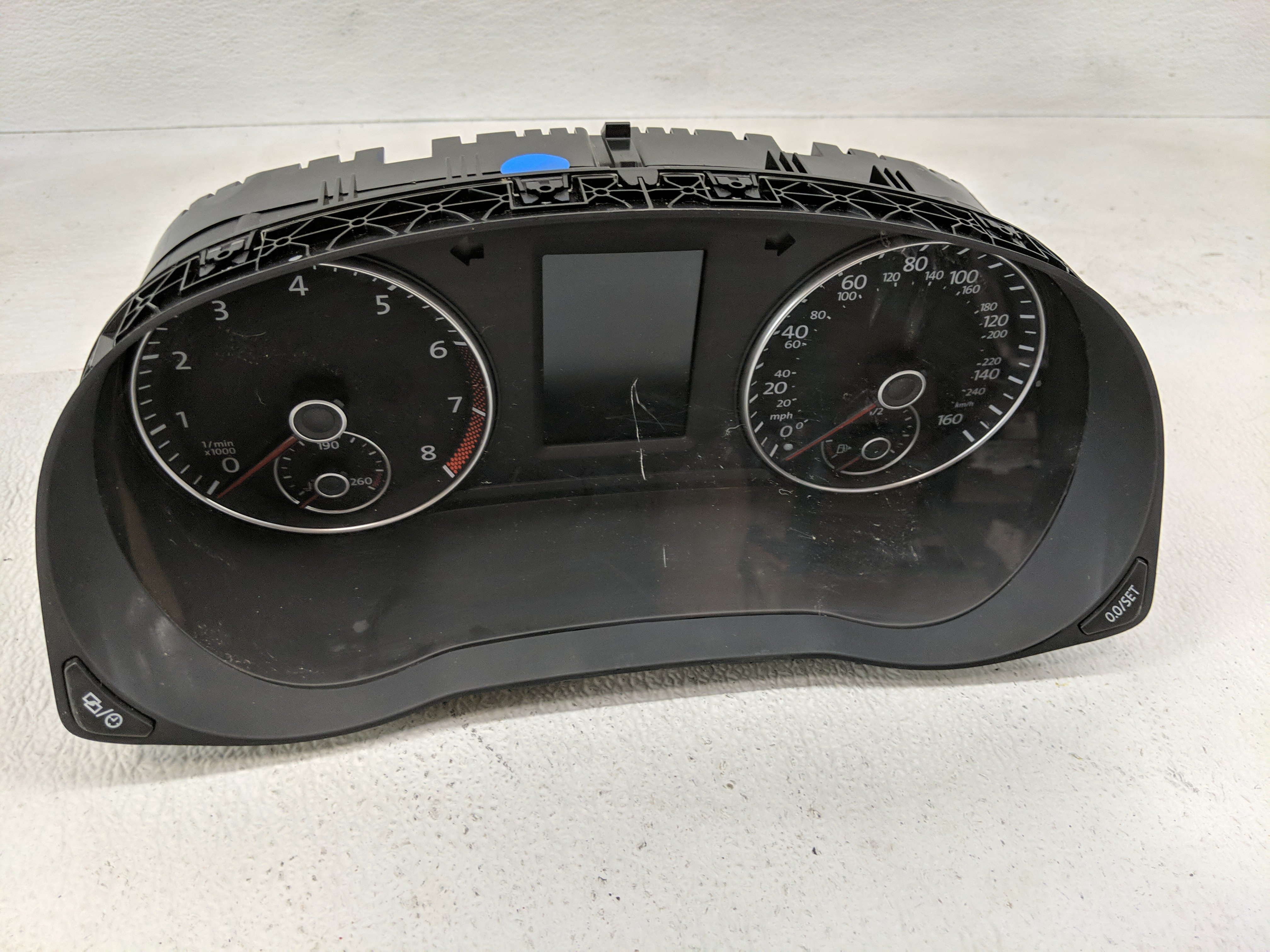 2013-2014 Volkswagen Passat Speedometer Instrument Cluster Gauges 1172534 - Oemusedautoparts1.com