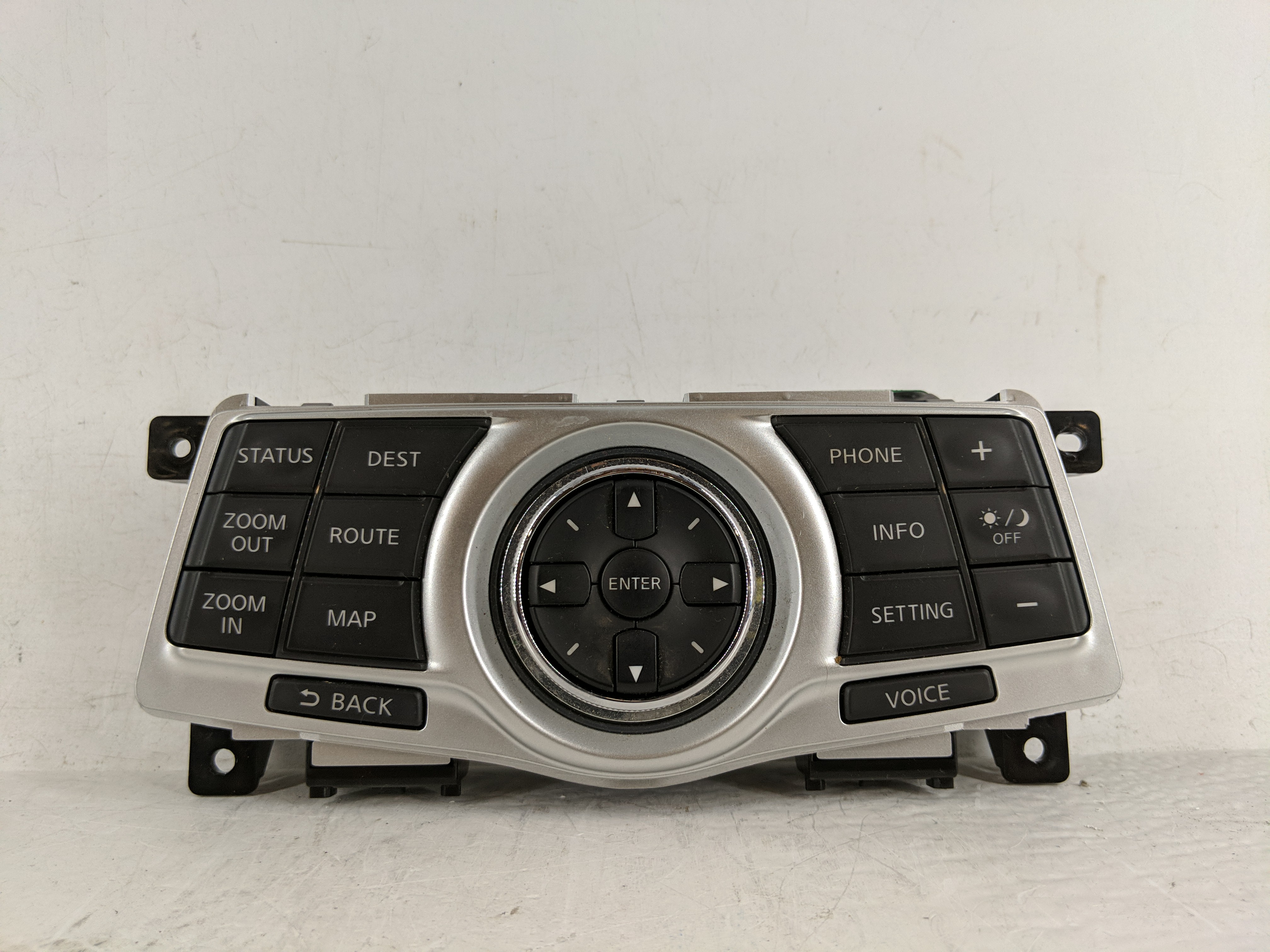 Picture of Nissan Maxima Radio Control Panel 1172552