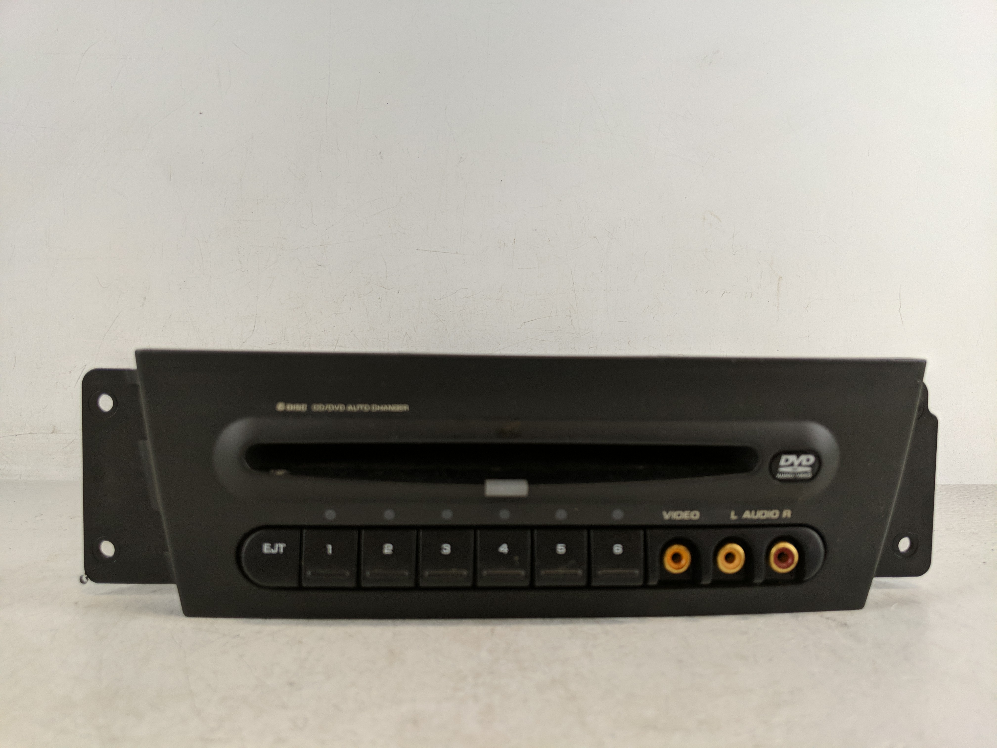 2004-2008 Chrysler Pacifica Am Fm Cd Player Radio Receiver 1172565 - Oemusedautoparts1.com