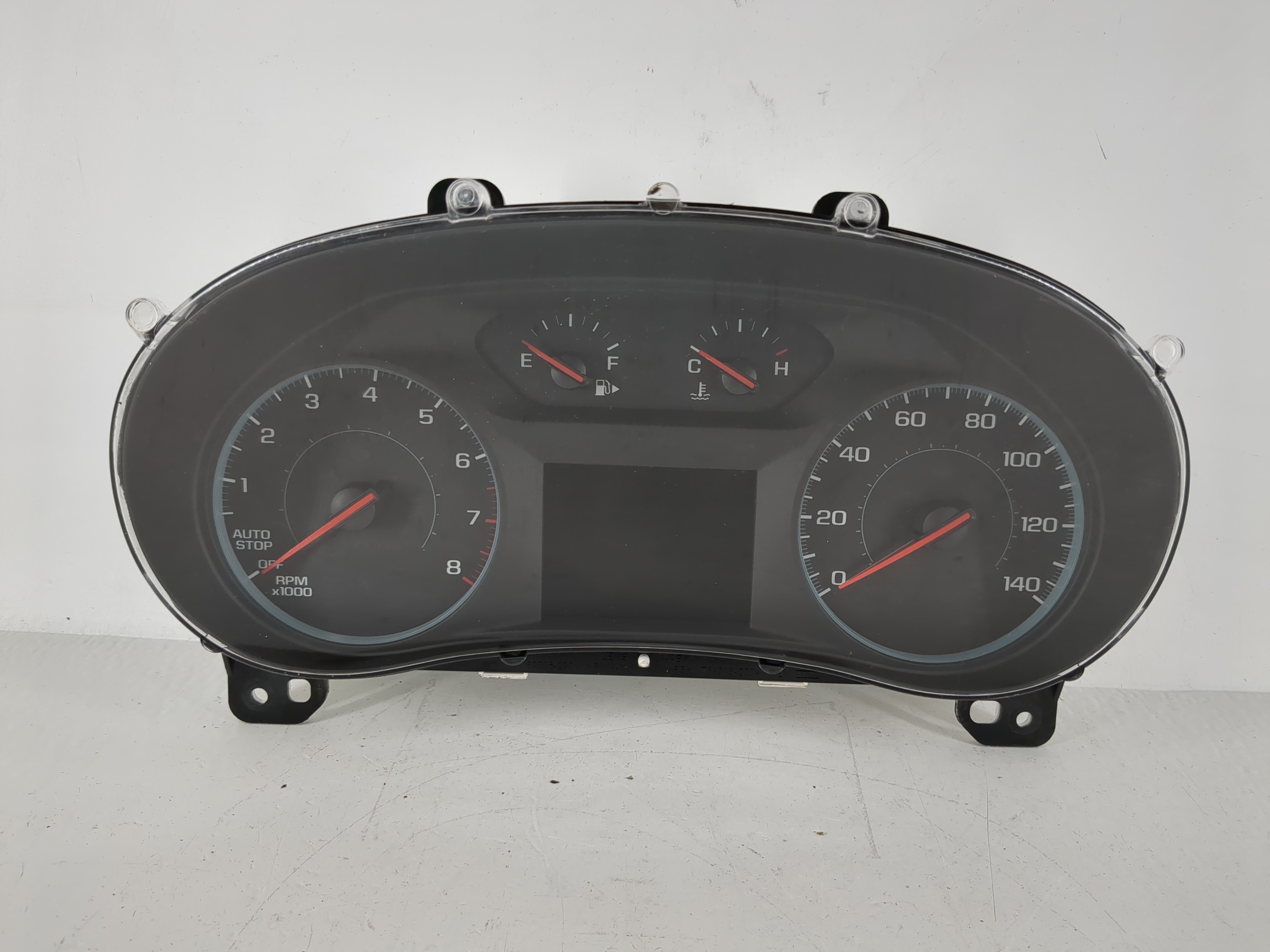 2019-2019 Chevrolet Malibu Speedometer Instrument Cluster Gauges 1172595 - Oemusedautoparts1.com