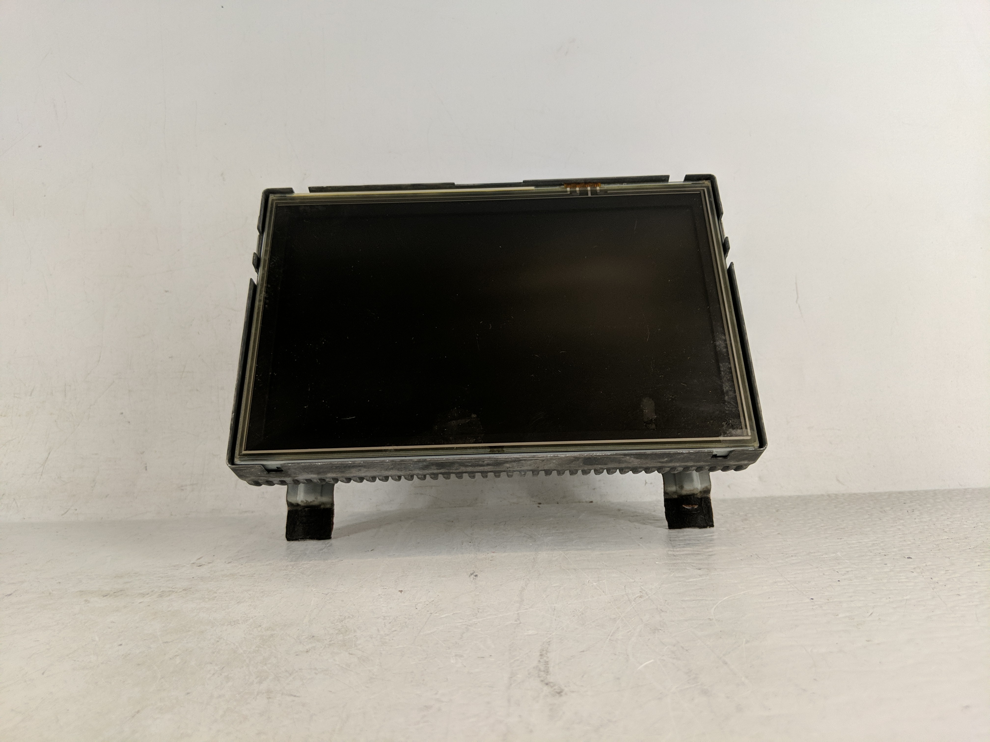 2011-2013 Infiniti Qx56 Information Display Screen 1172633 - Oemusedautoparts1.com