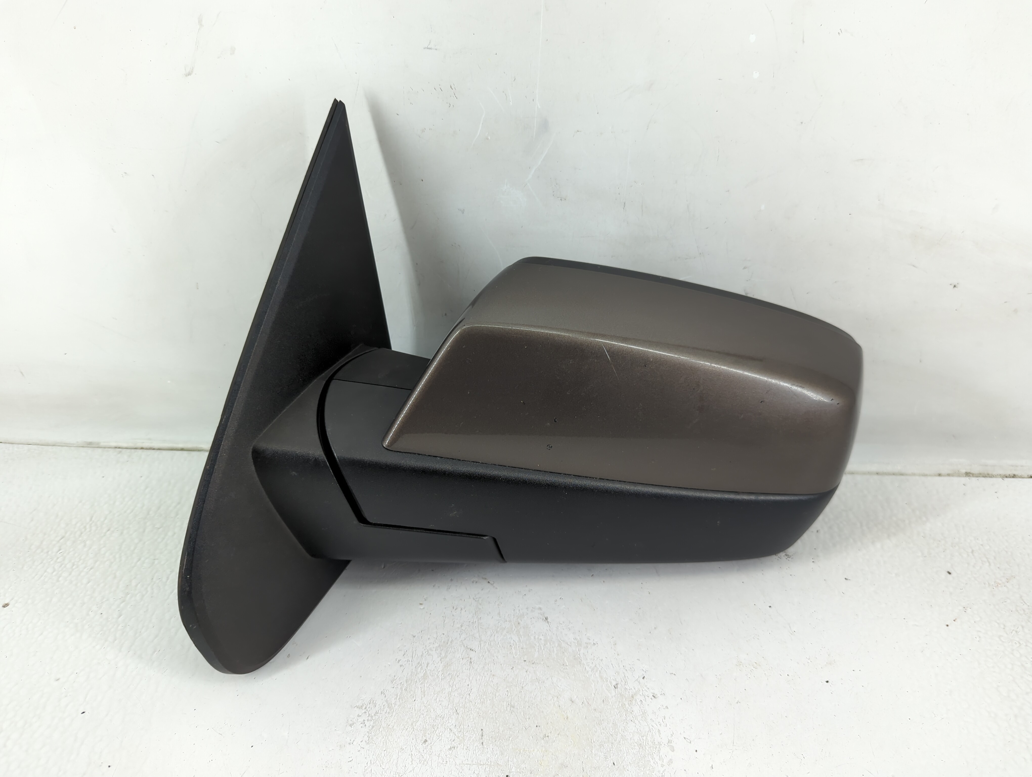 Picture of 2014-2019 Gmc Sierra 1500 Driver Left Side View Power Door Mirror Grey 1172806