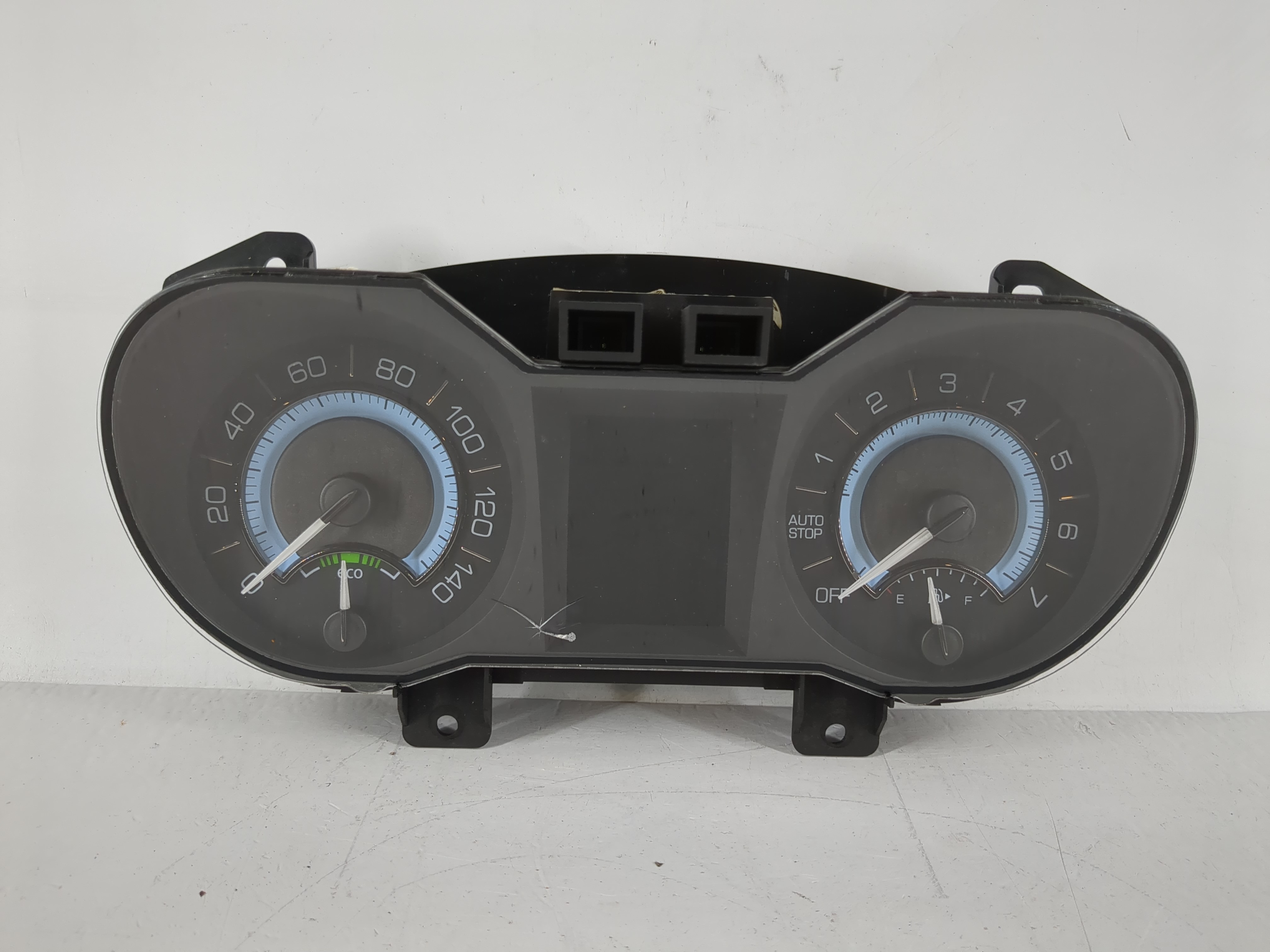 2013-2013 Buick Lacrosse Speedometer Instrument Cluster Gauges 1172814 - Oemusedautoparts1.com