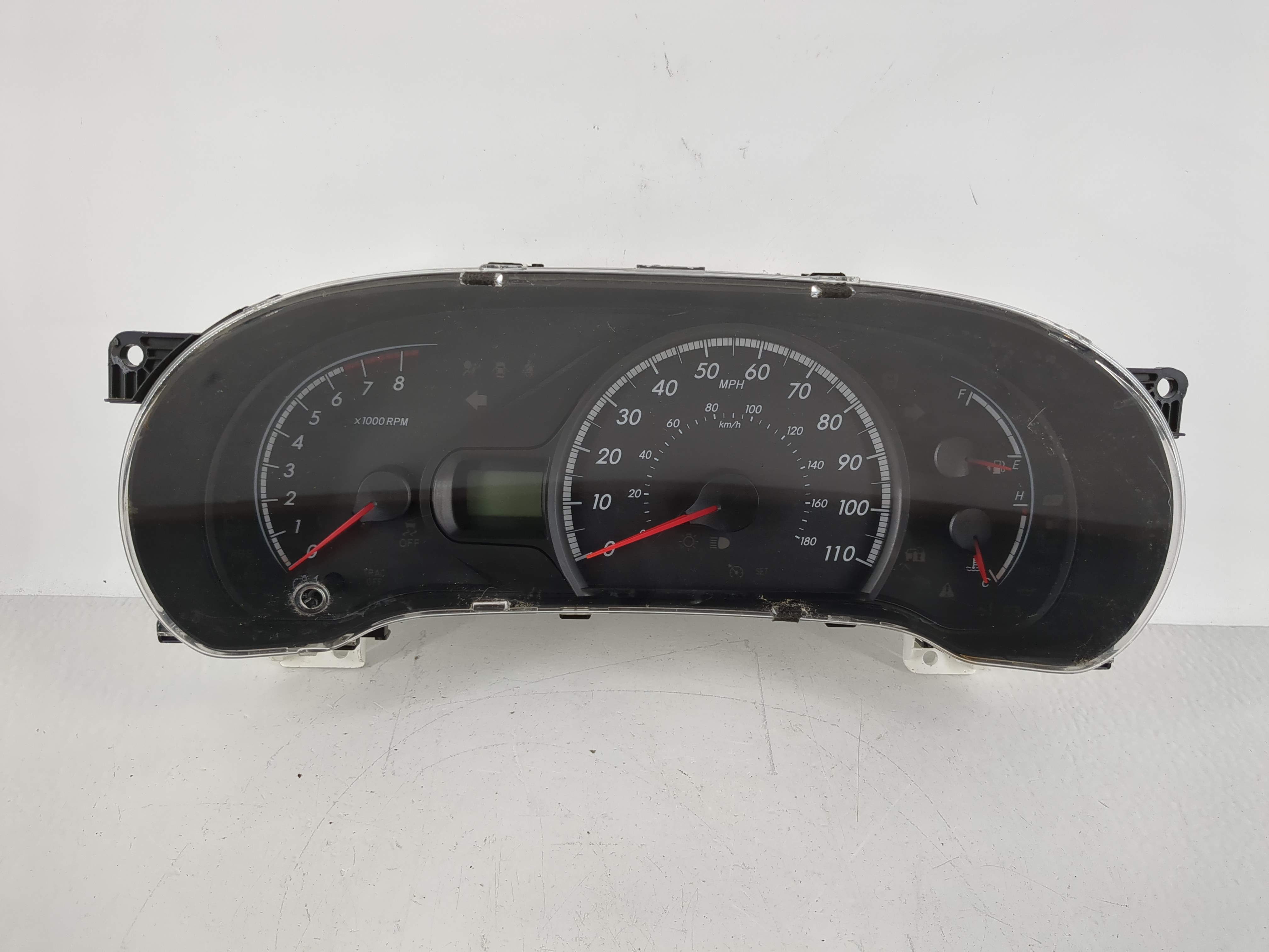 2011-2014 Toyota Sienna Speedometer Instrument Cluster Gauges 1172820 - Oemusedautoparts1.com