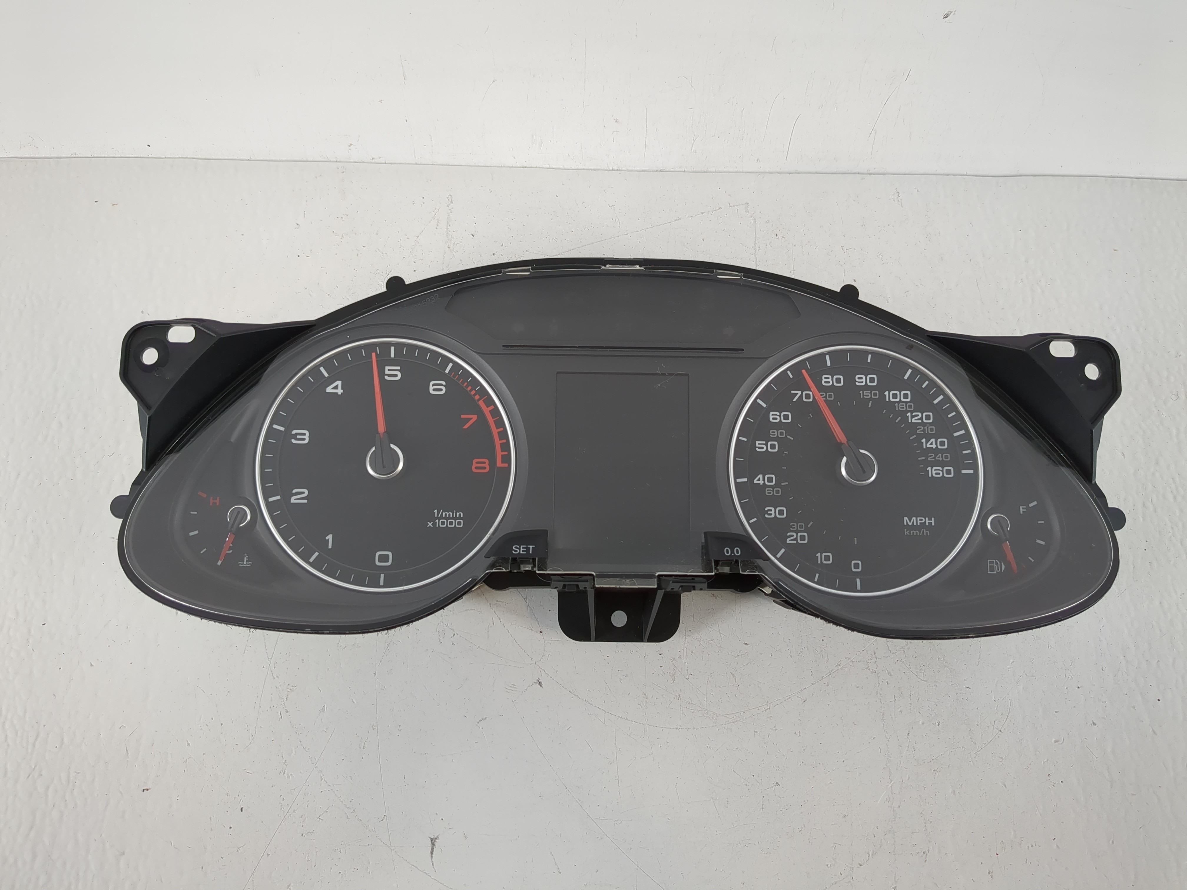 2013-2016 Audi A4 Speedometer Instrument Cluster Gauges 8k0 920 983 1172821 - Oemusedautoparts1.com