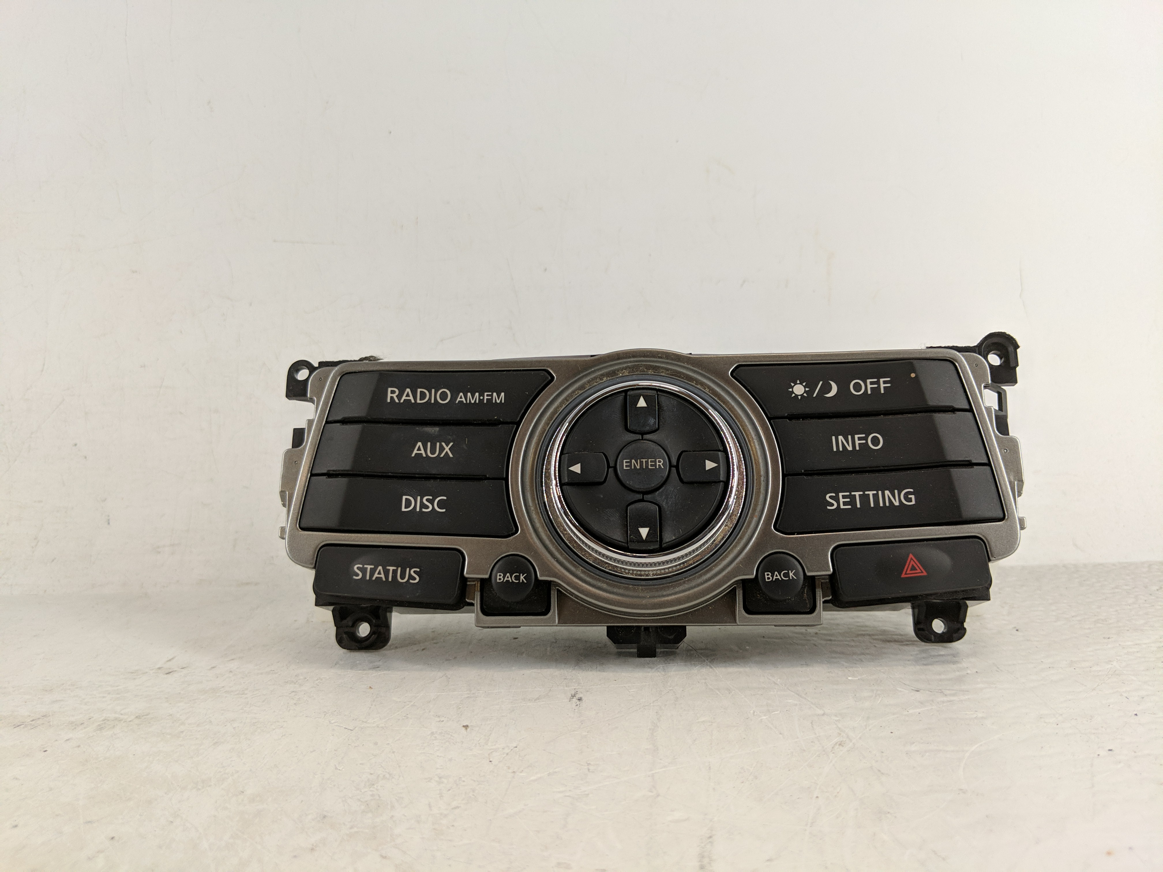 2008-2013 Infiniti G37 Radio Control Panel 1172873 - Oemusedautoparts1.com