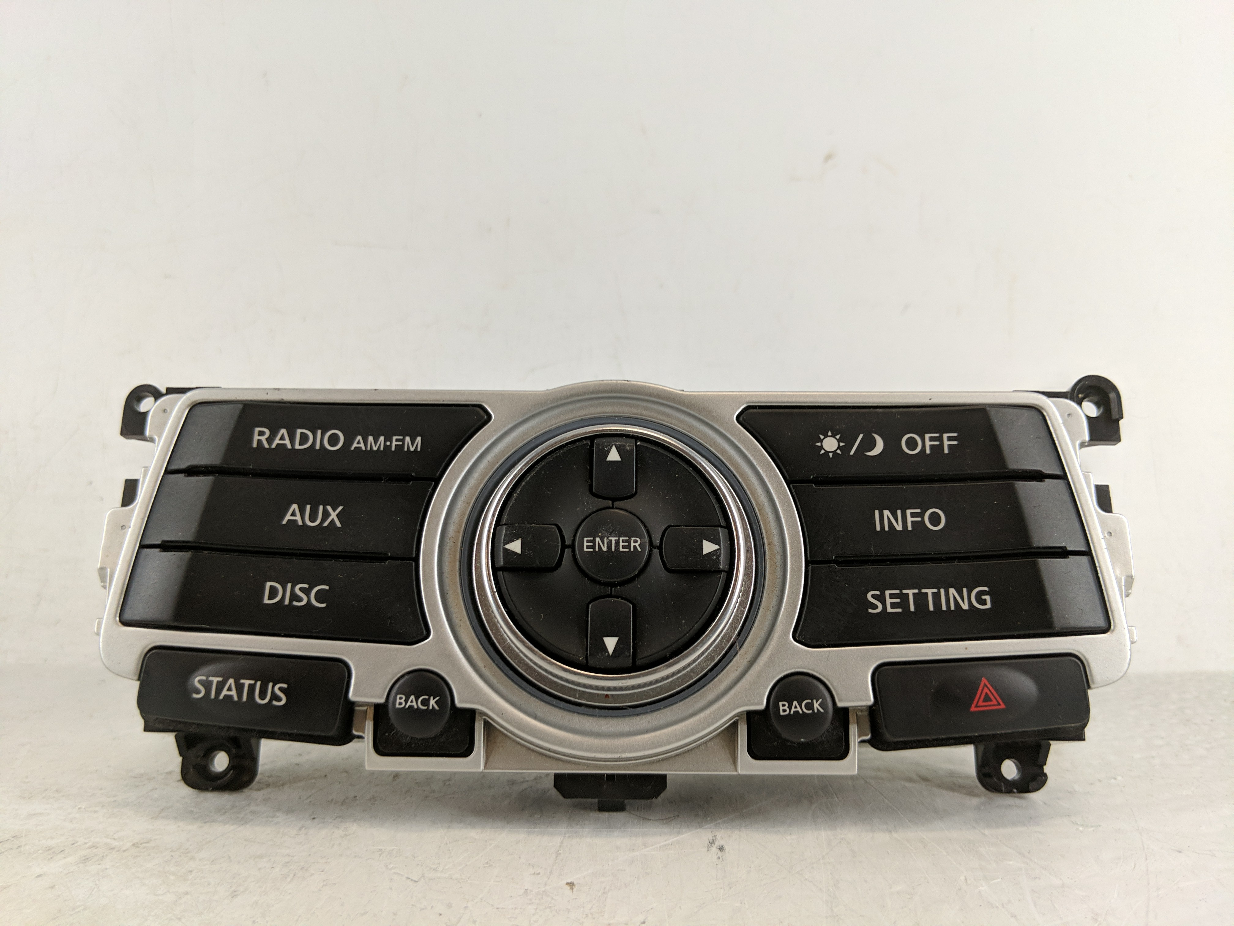 2008-2013 Infiniti G37 Radio Control Panel 1172877 - Oemusedautoparts1.com