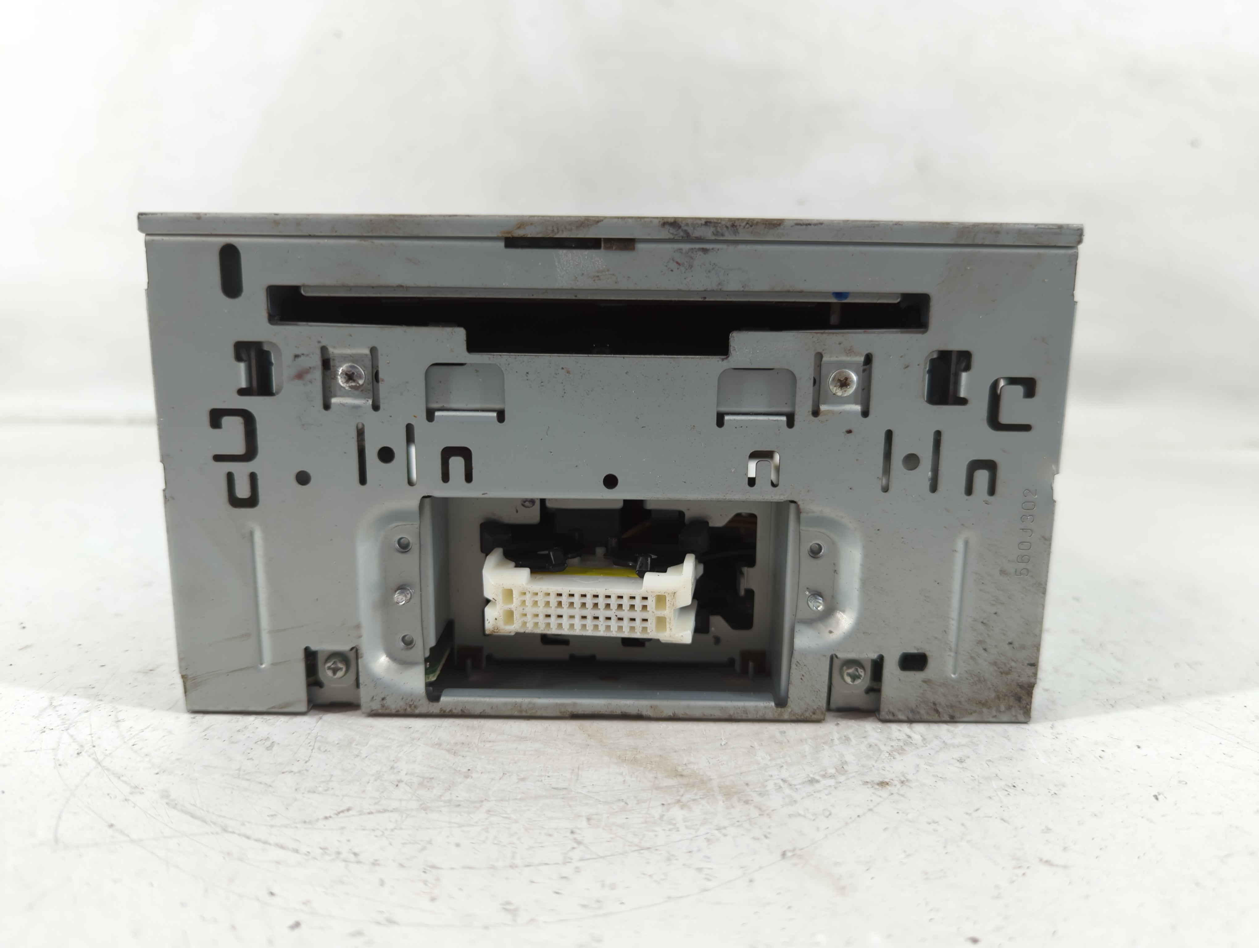 2006-2012 Mitsubishi Eclipse Am Fm Cd Player Radio Receiver 1172981 - Oemusedautoparts1.com