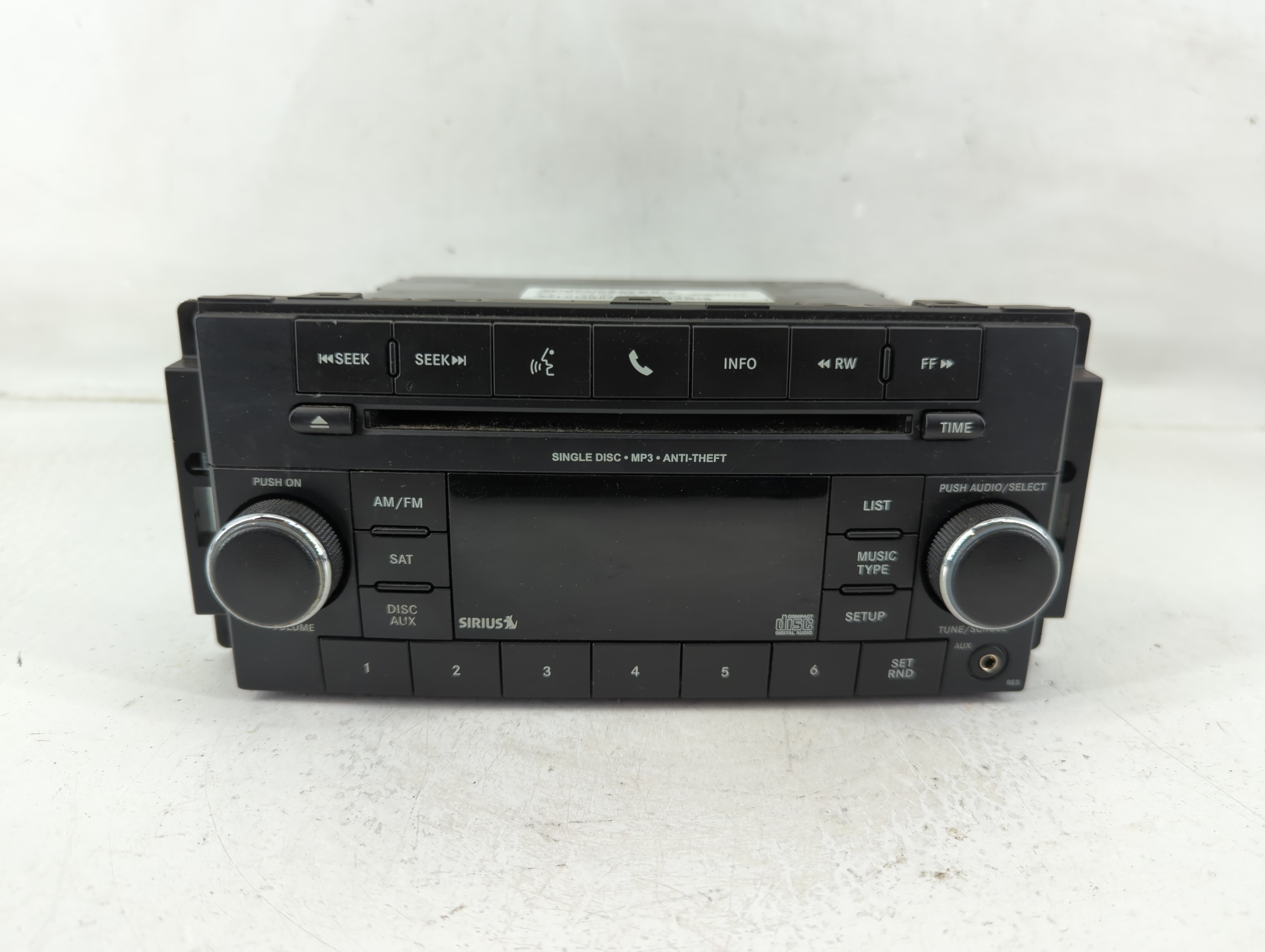 Jeep Compass Am Fm Cd Player Radio Receiver 1172987 - Oemusedautoparts1.com