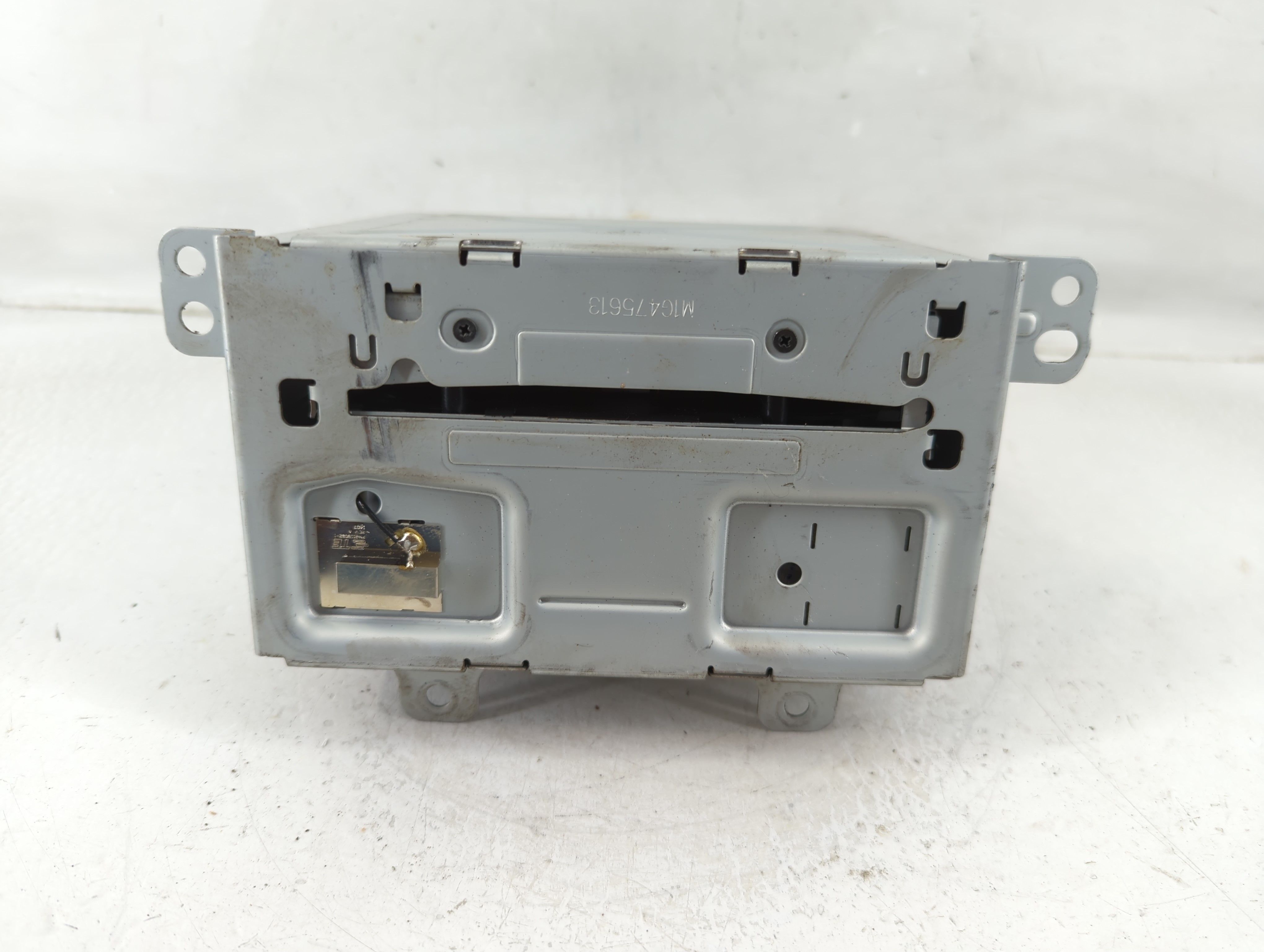 Picture of 2015-2017 Buick Verano Am Fm Cd Player Radio Receiver 1173015