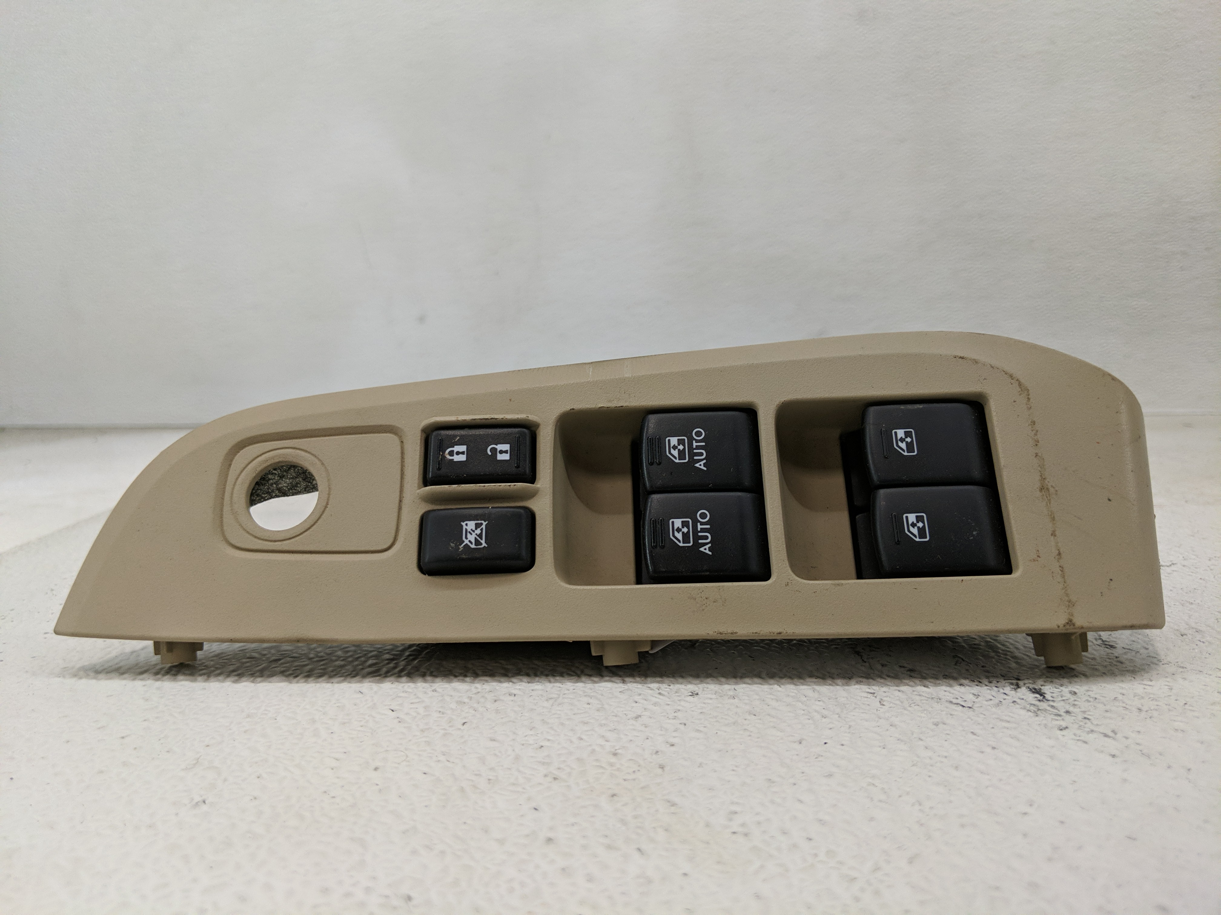 Picture of 2017-2017 Subaru Legacy Driver Left Door Master Power Window Switch 1173203