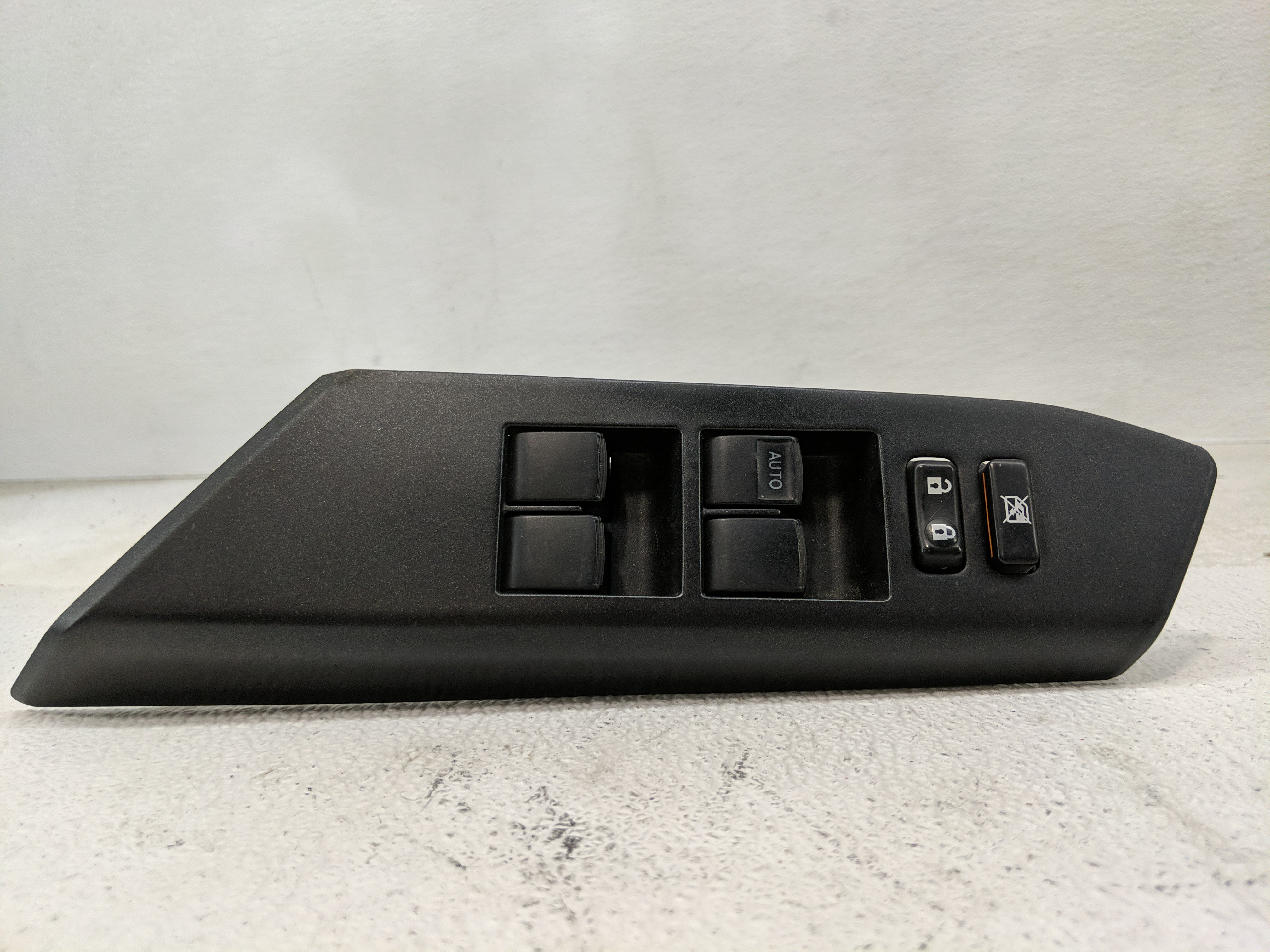 Picture of 2013-2018 Toyota Rav4 Driver Left Door Master Power Window Switch 1173206