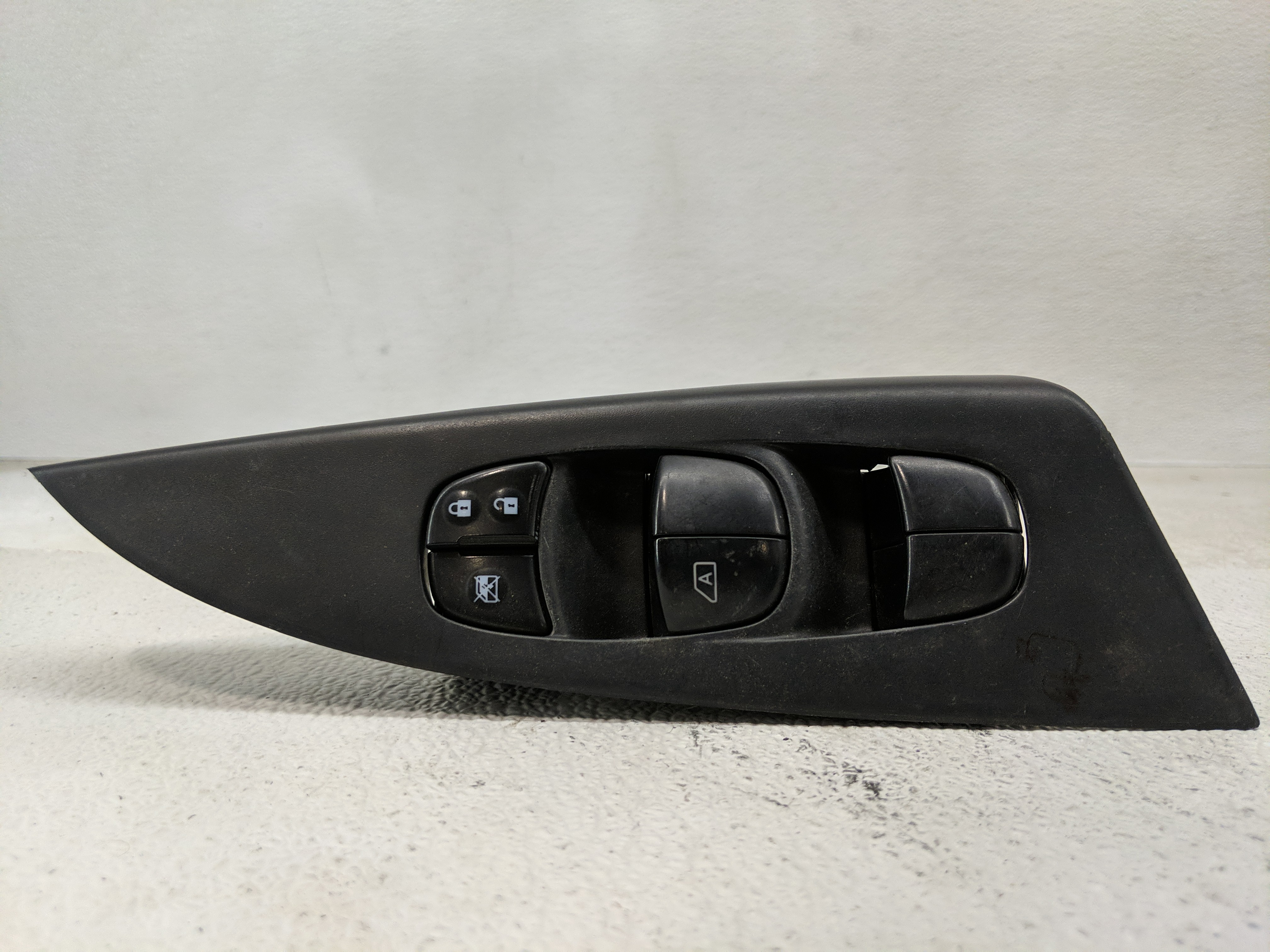 Picture of 2013-2019 Nissan Sentra Driver Left Door Master Power Window Switch 1173263