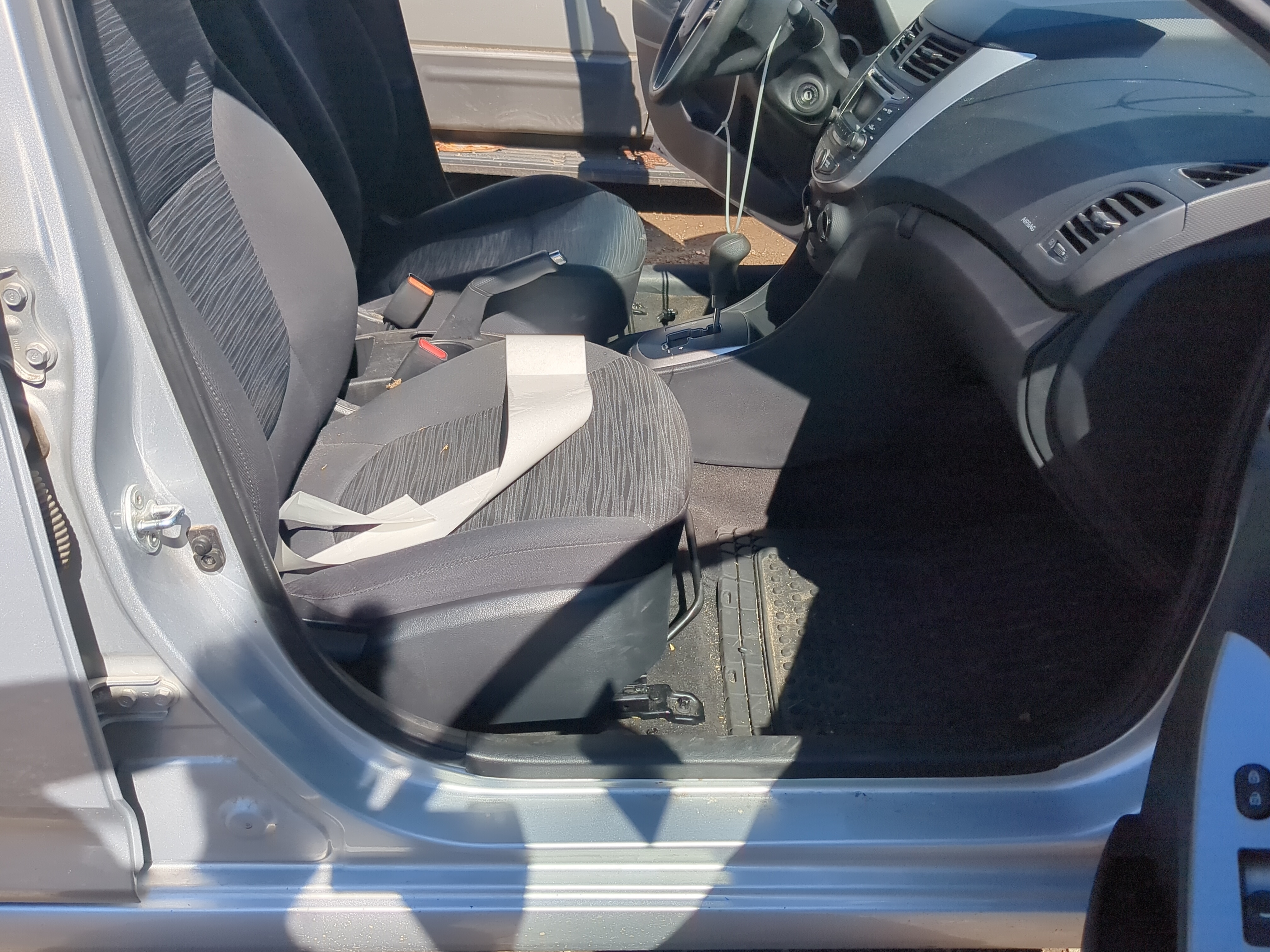 2015-2017 Hyundai Accent Passenger Front Seat Oem 1173279 - Oemusedautoparts1.com